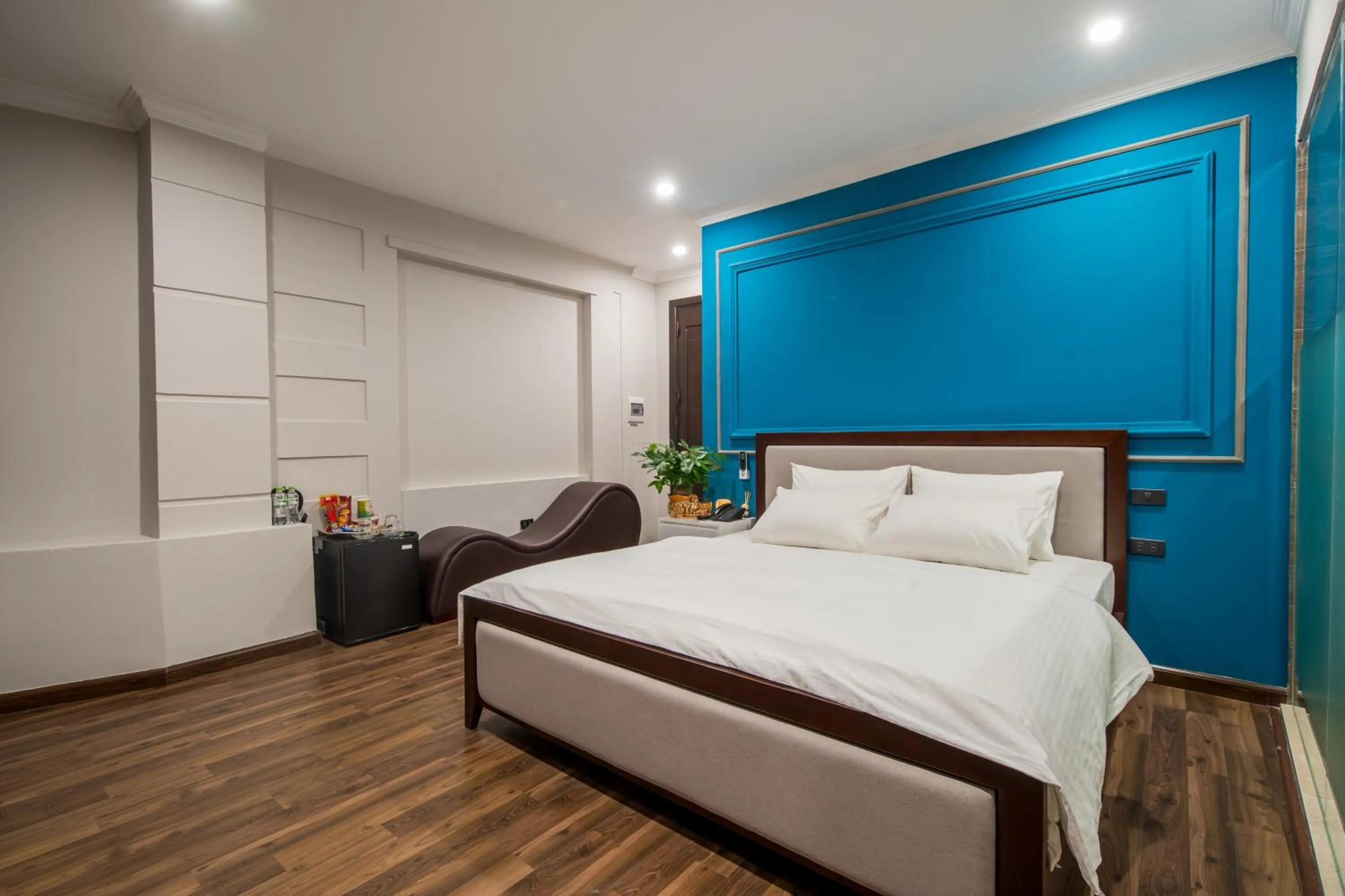 Bathroom, Bed in Hovi Hoang Cau 3 - My Hotel