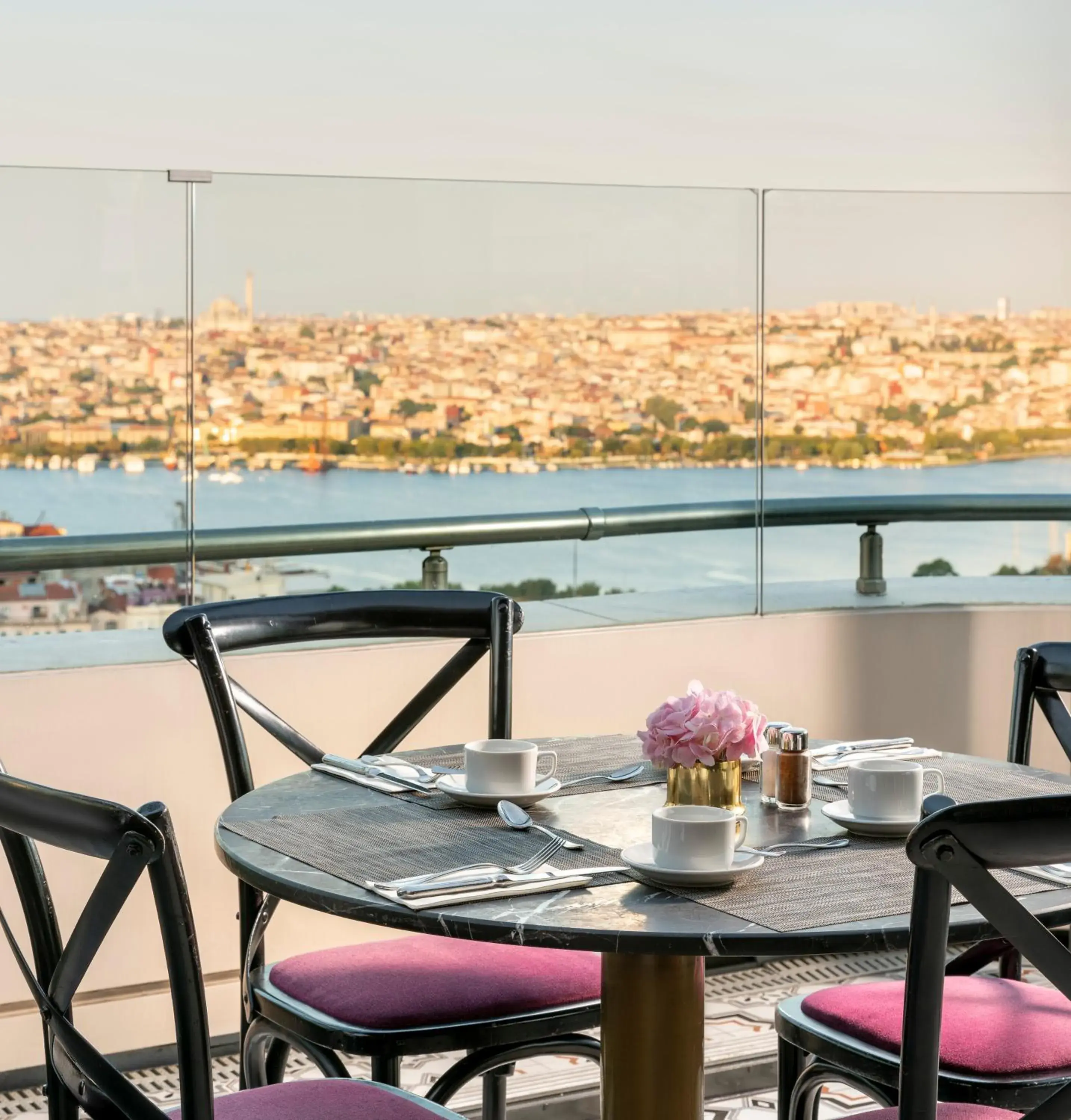 Restaurant/places to eat in Rixos Pera Istanbul