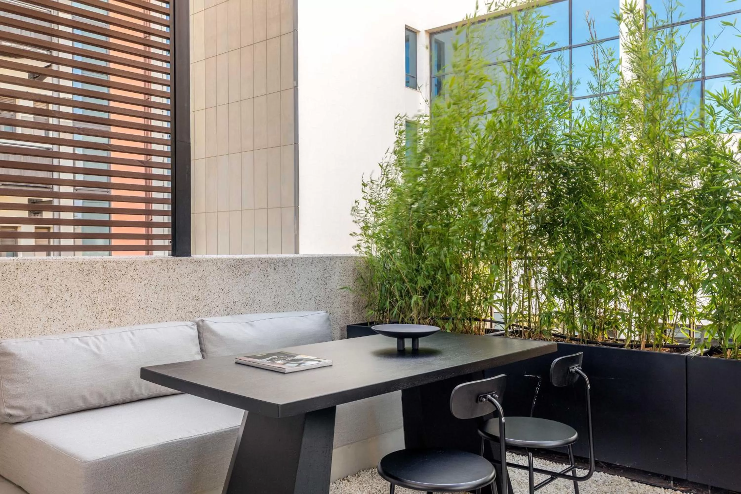 Seating area in The Newel Psychiko