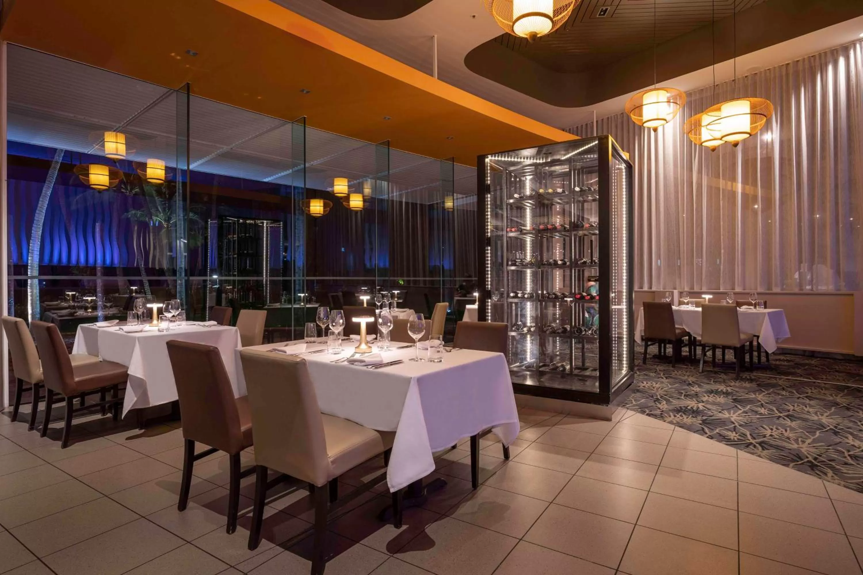 Restaurant/places to eat in Hilton Cairns