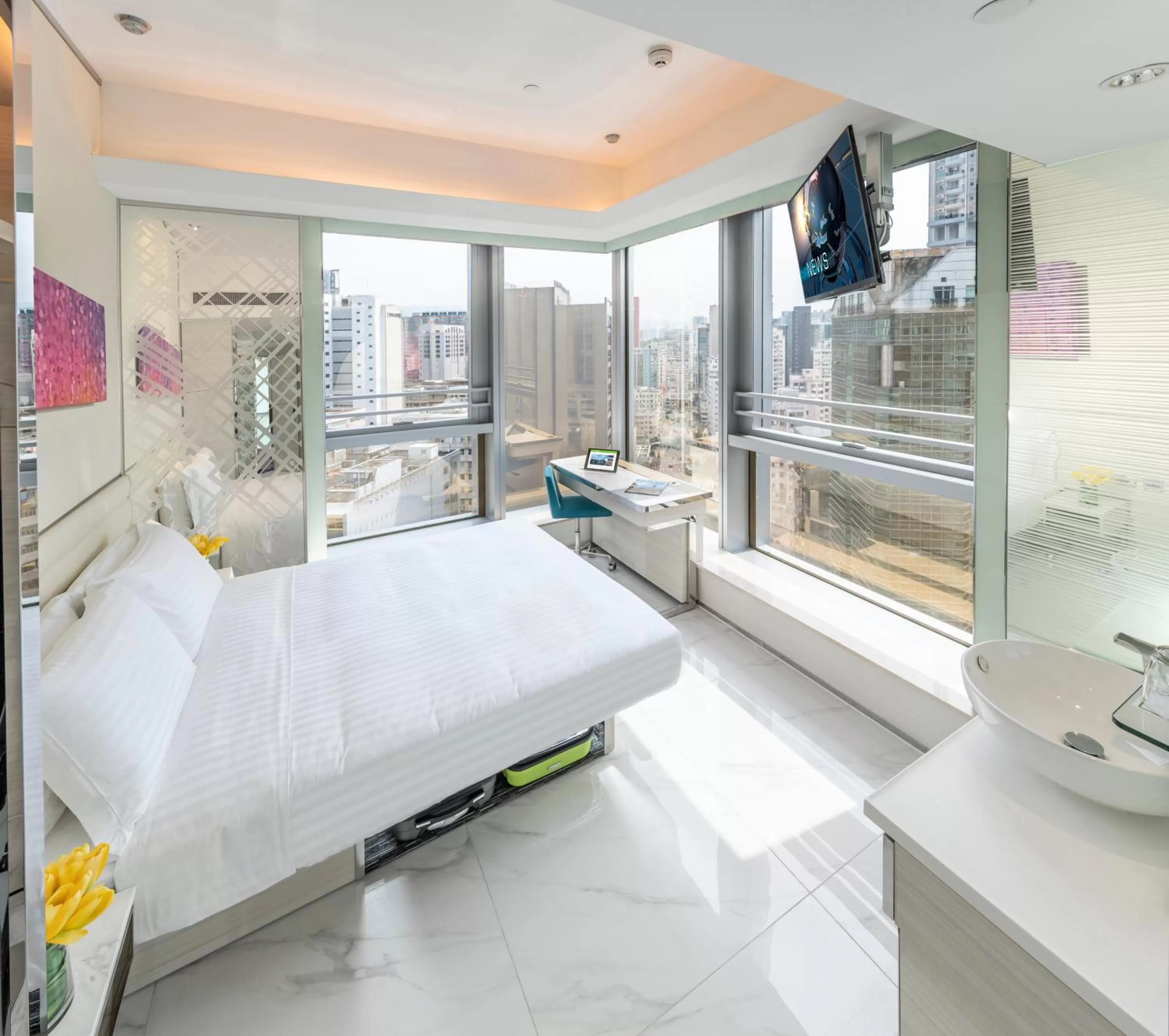 Photo of the whole room, Bed in iclub Mong Kok Hotel