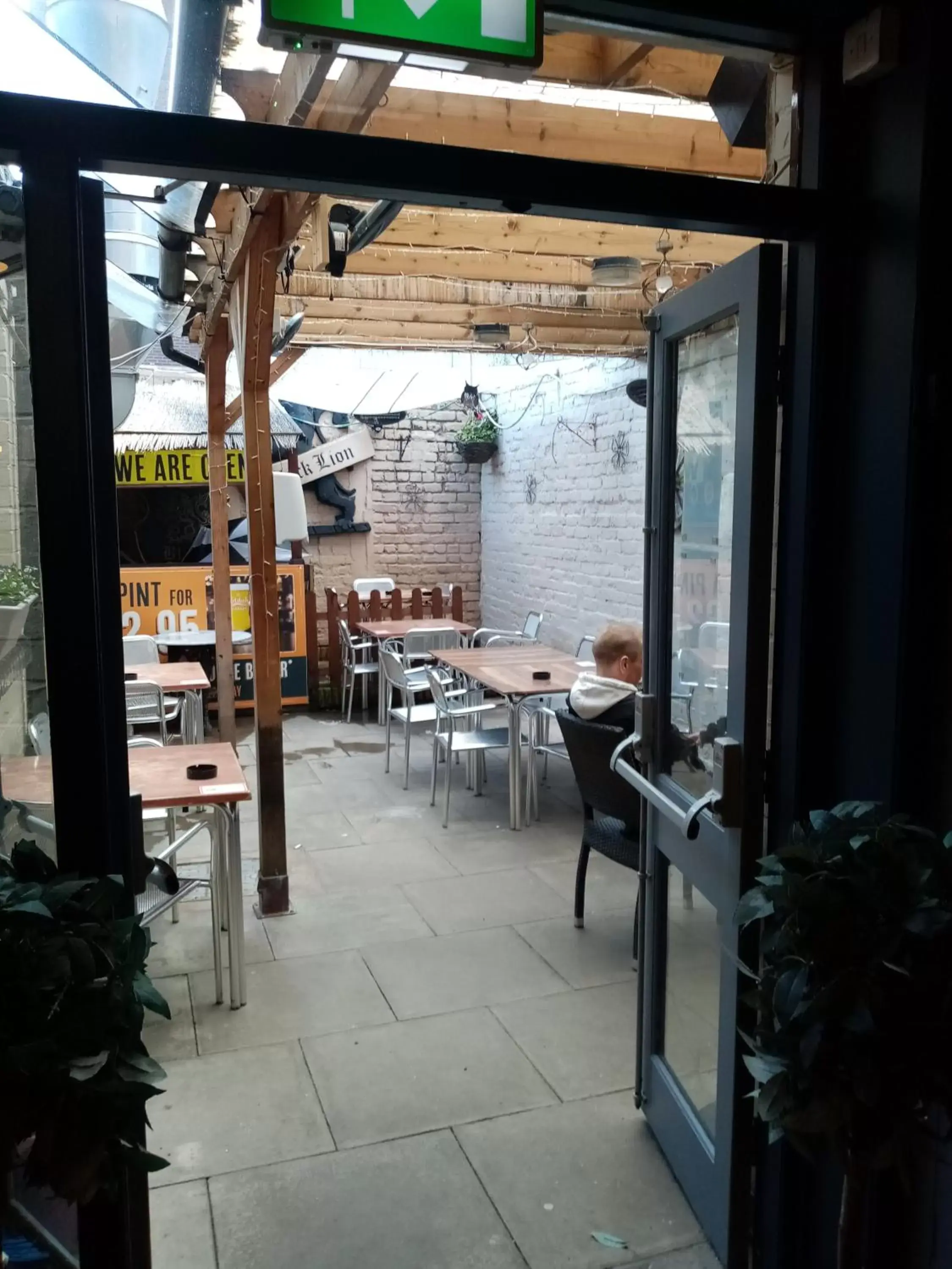 Patio, Restaurant/Places to Eat in Black Lion