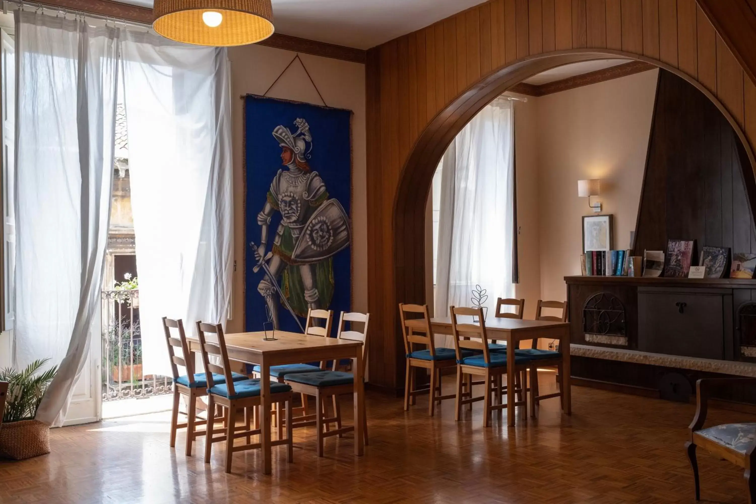 Communal lounge/ TV room, Dining Area in Liodoro Catania B&B