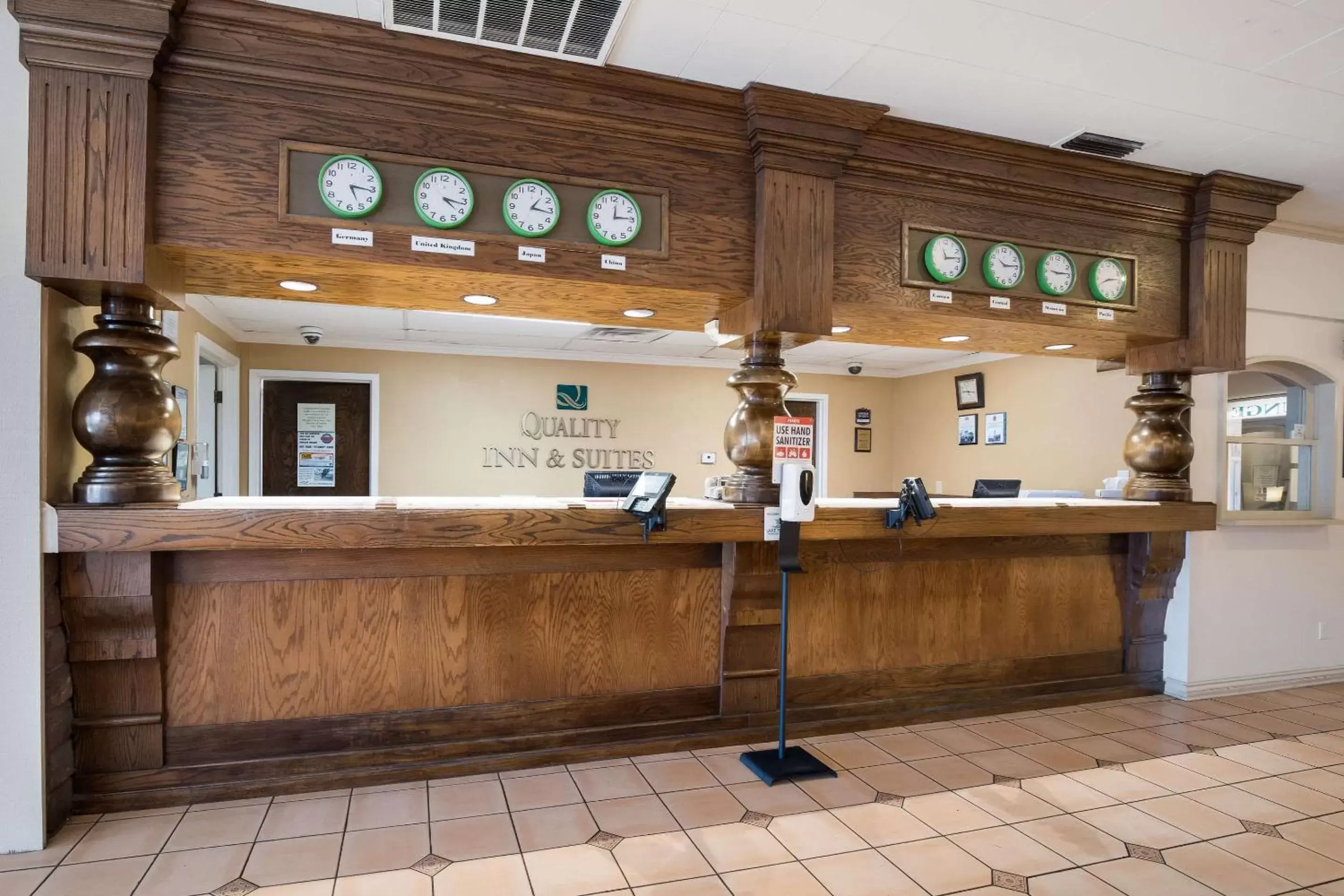 Lobby or reception in Quality Inn & Suites Lake Havasu City