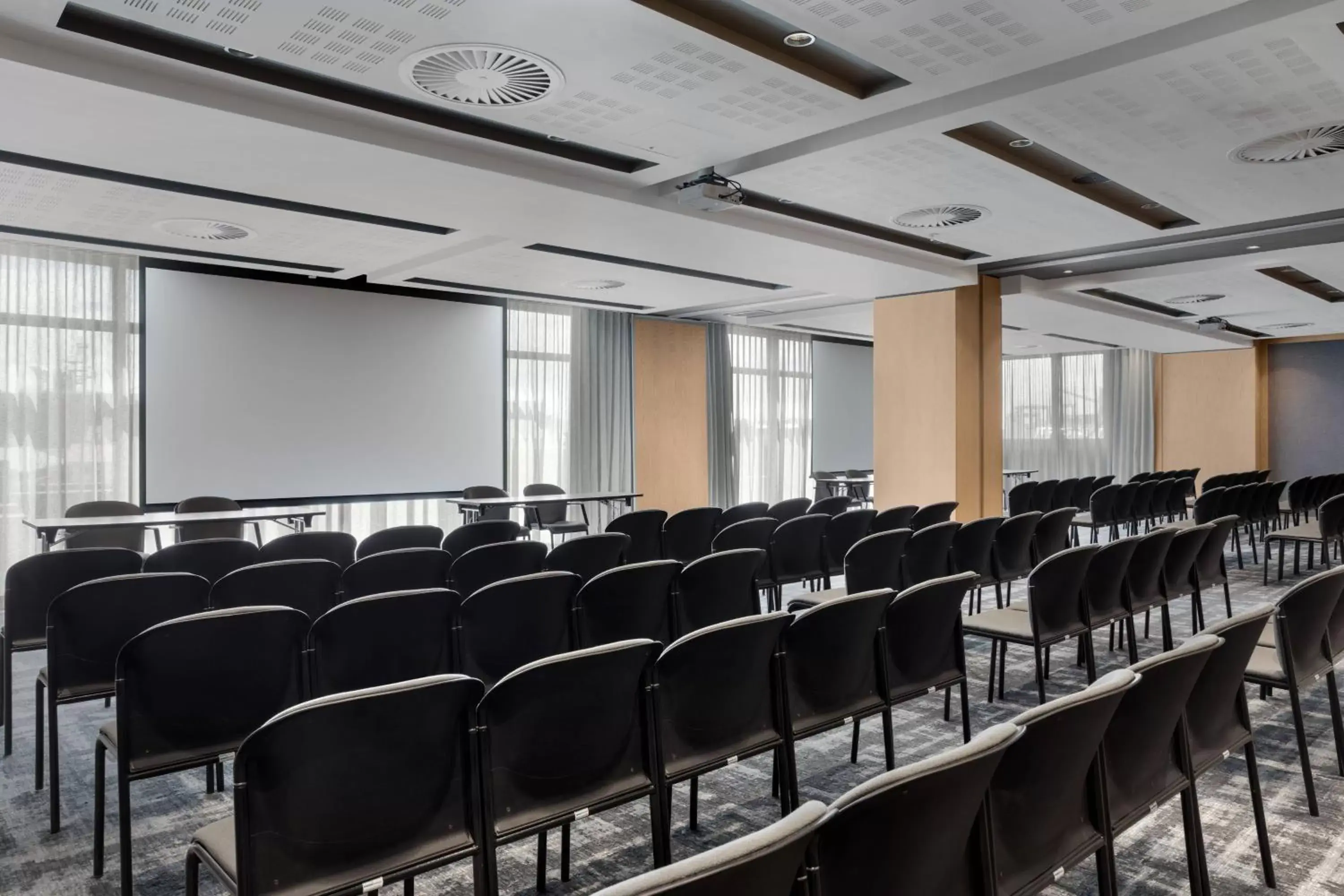 Meeting/conference room in AC Hotel by Marriott Cape Town Waterfront