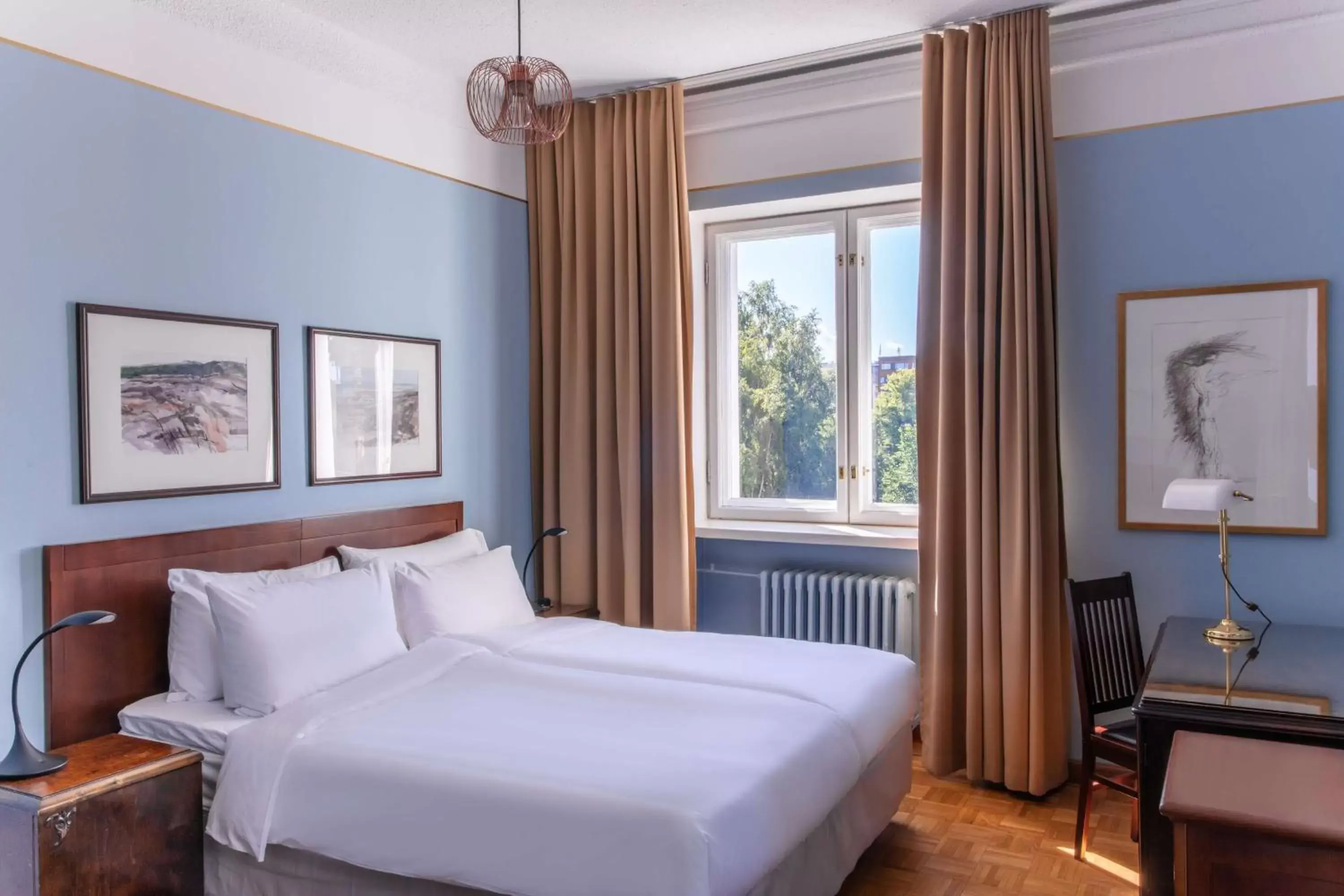 Bedroom, Bed in Radisson Blu Grand Hotel Tammer