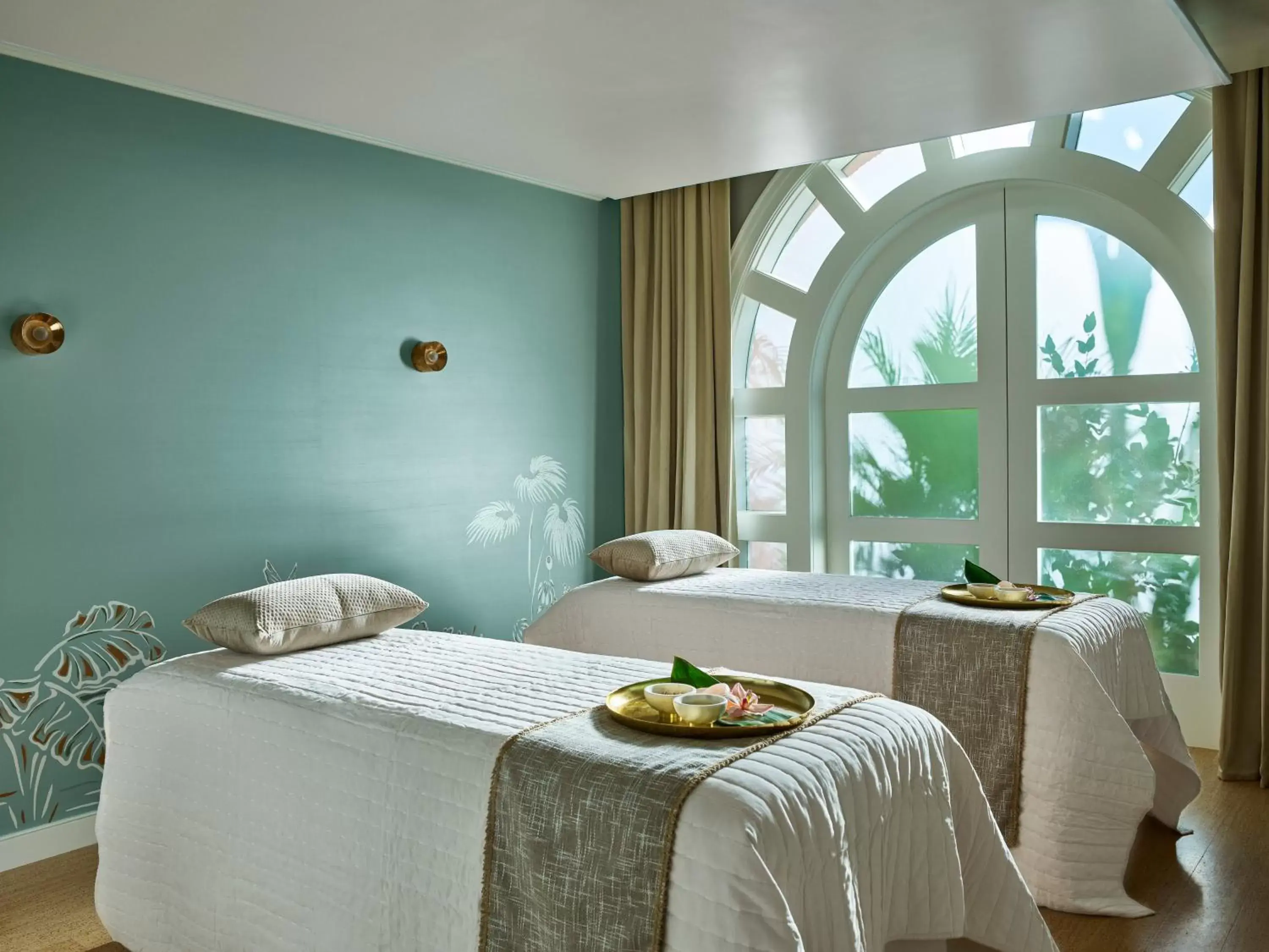 Spa and wellness centre/facilities, Bed in The Beverly Hills Hotel - Dorchester Collection