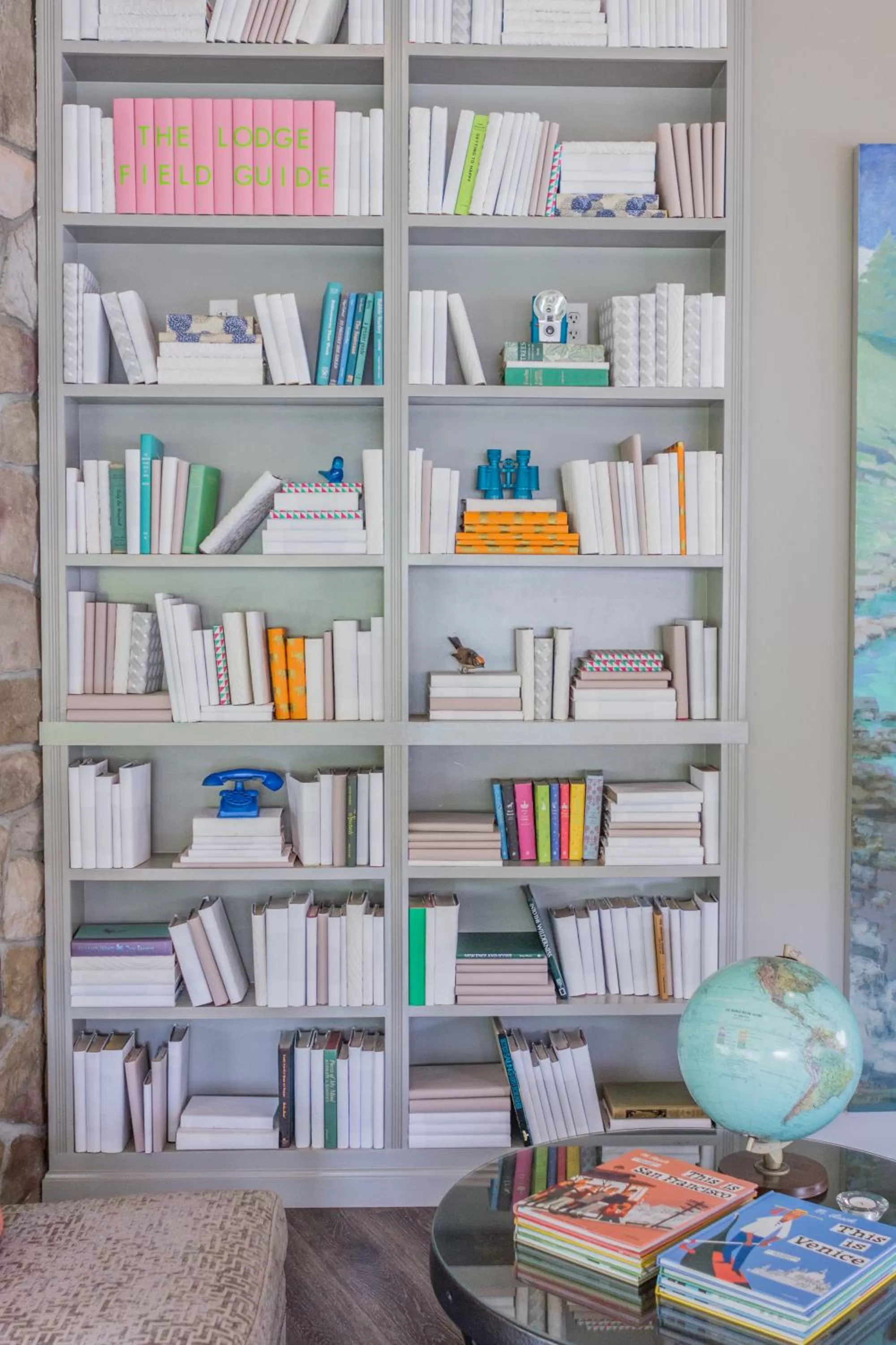 Library in The Lodge on the Cove