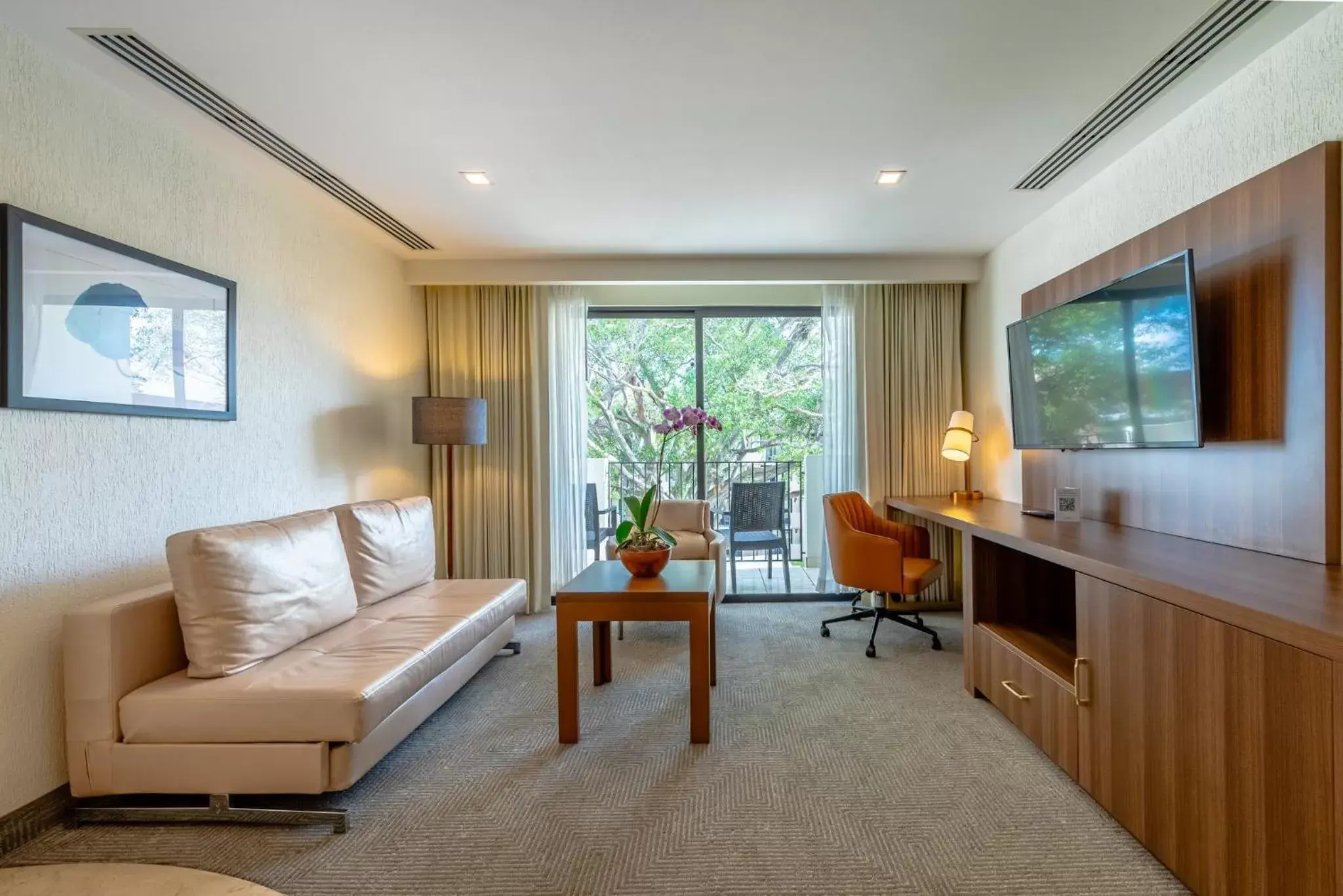 Bedroom, Seating Area in Holiday Inn - San Jose La Sabana, an IHG Hotel