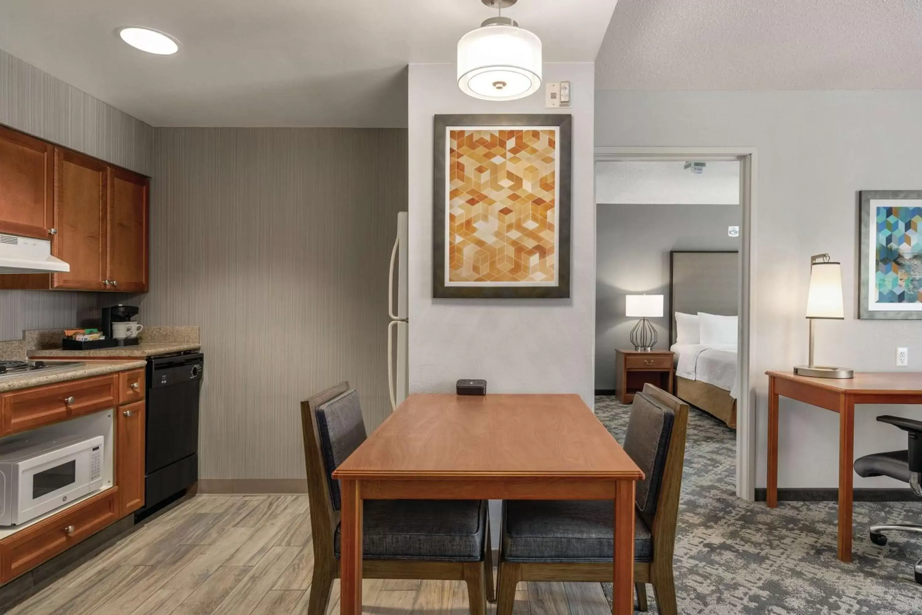 Bedroom, Dining Area in Homewood Suites by Hilton Corpus Christi