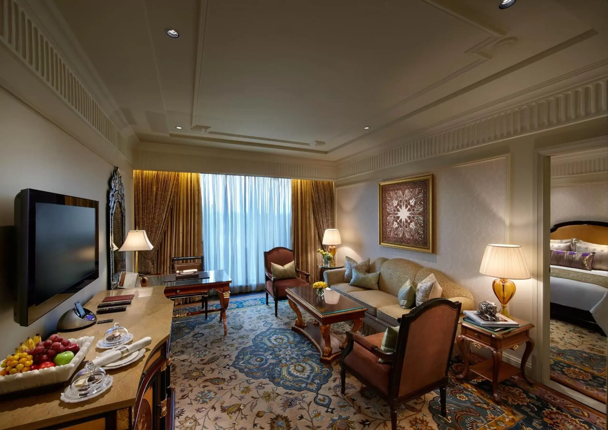 Living room, Seating Area in The Leela Palace New Delhi