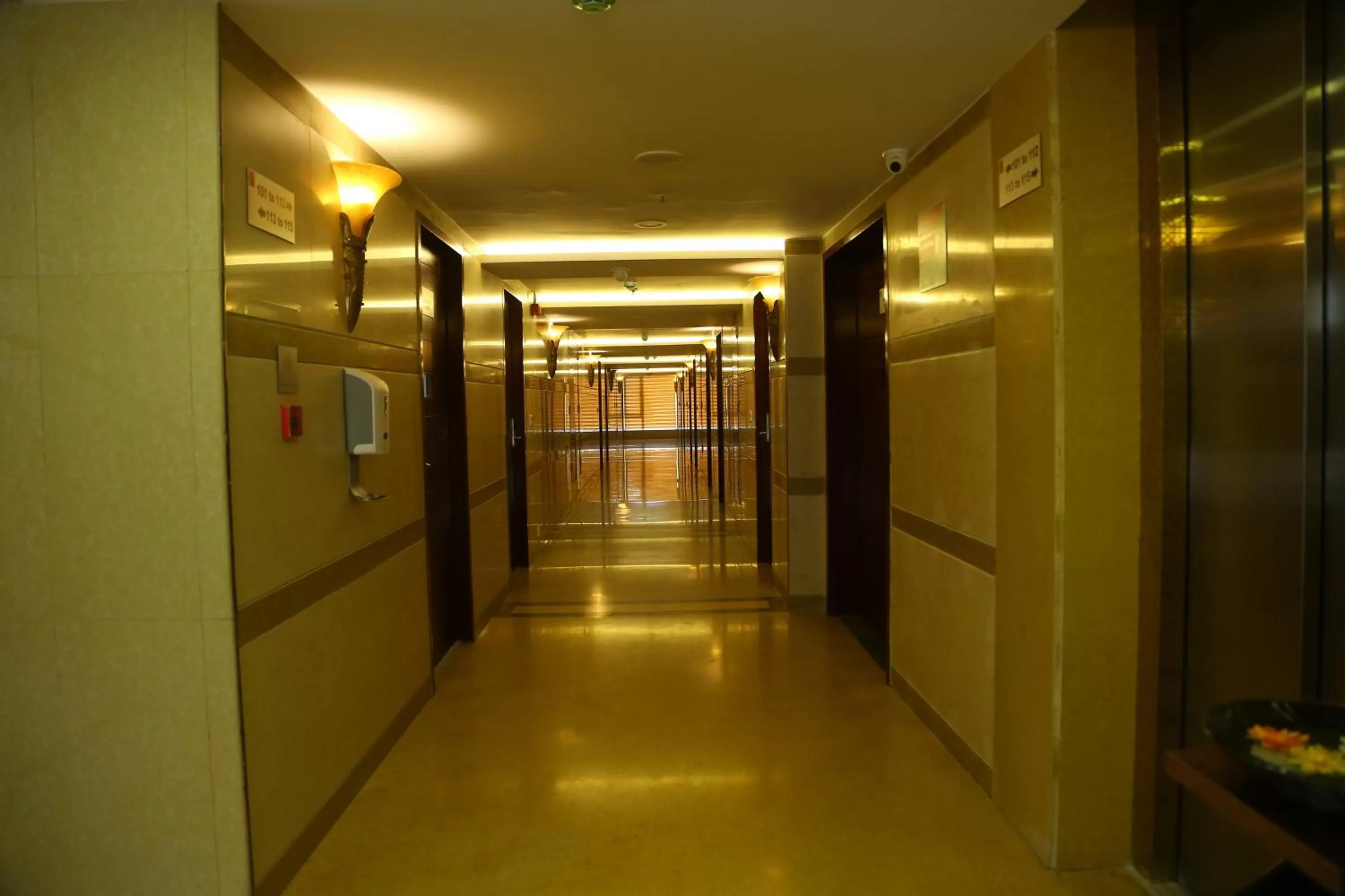 Property building in Raaj Bhaavan Clarks Inn Chennai