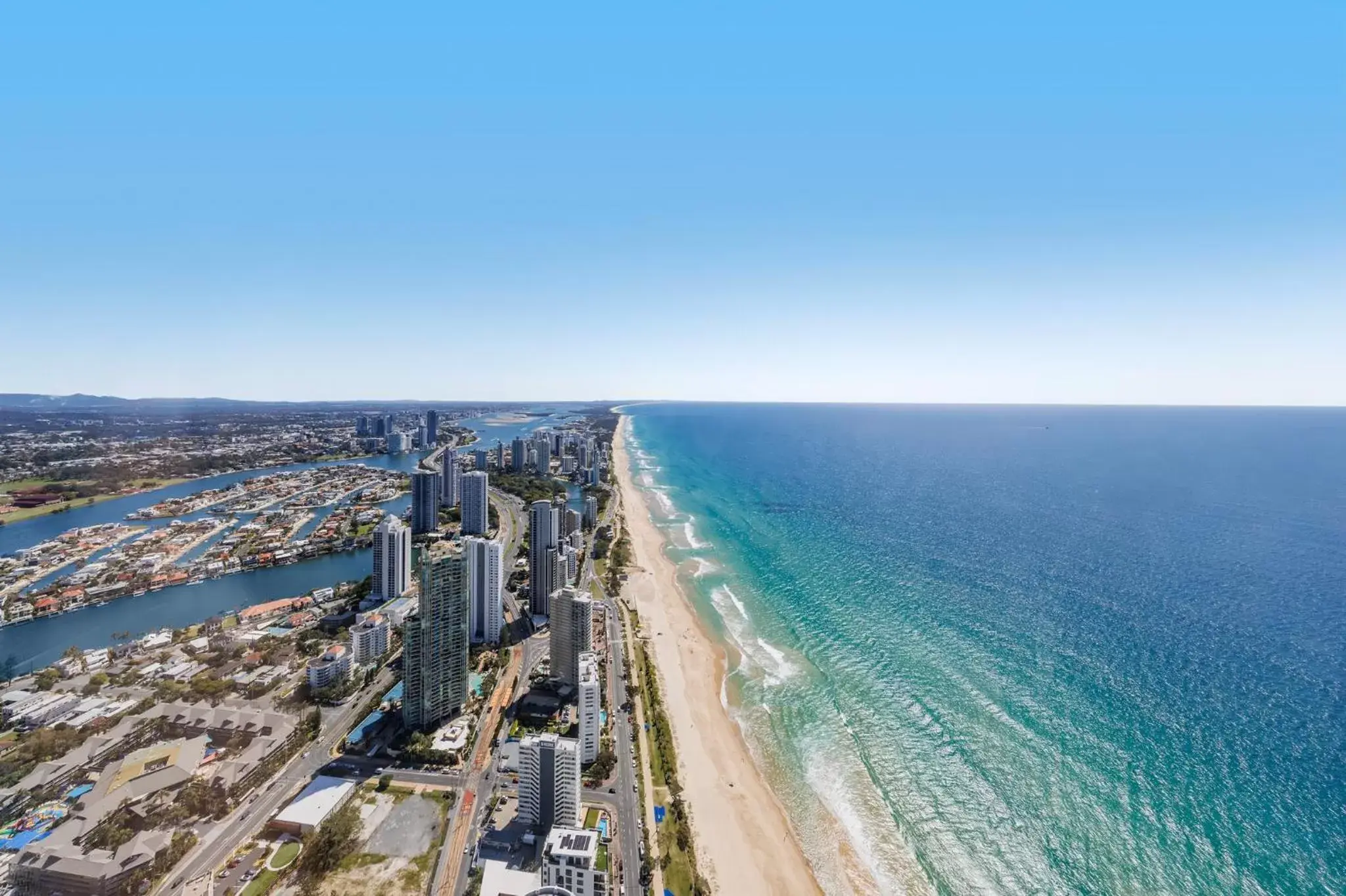 View (from property/room), Bird's-eye View in Meriton Suites Surfers Paradise