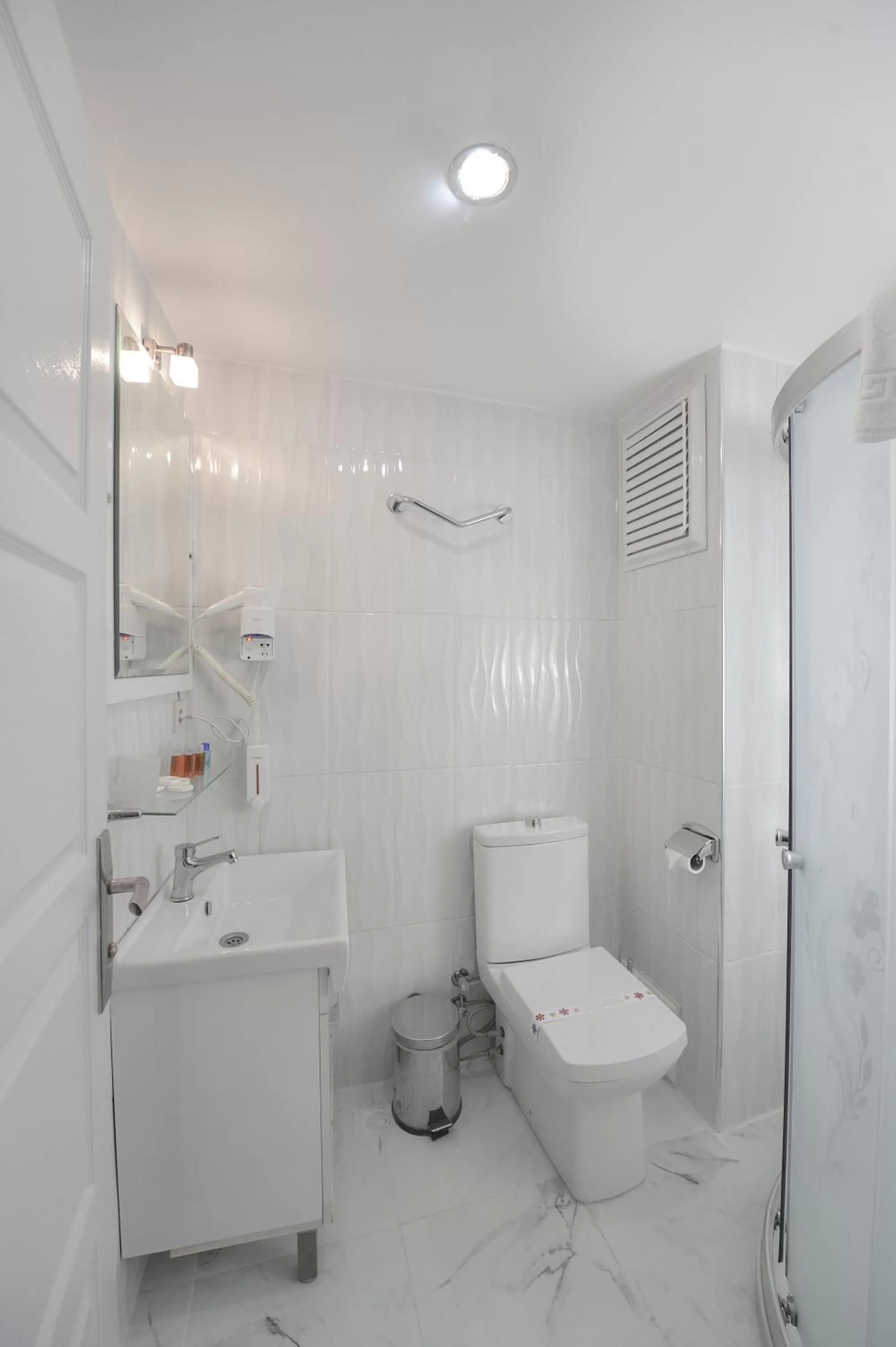 Toilet in Sayeban Gold Hotel