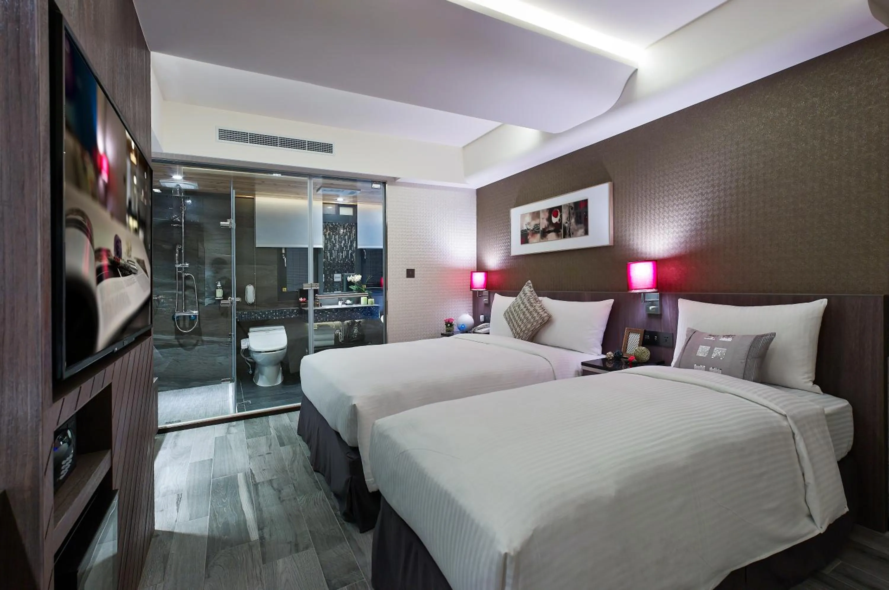 Photo of the whole room, Bed in Beauty Hotels Taipei - Hotel Bfun