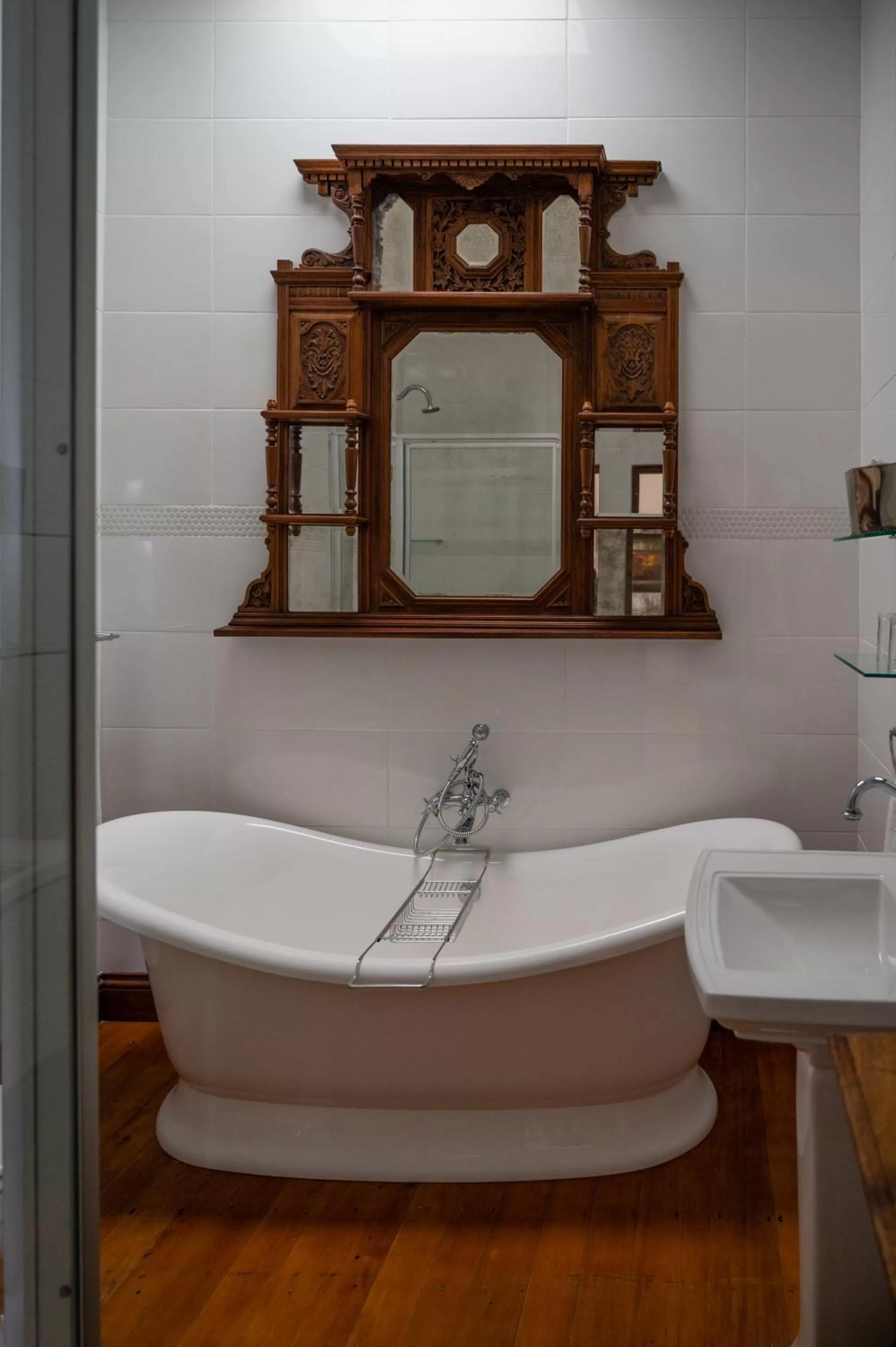 Bath in Issaquena Heights Boutique Hotel