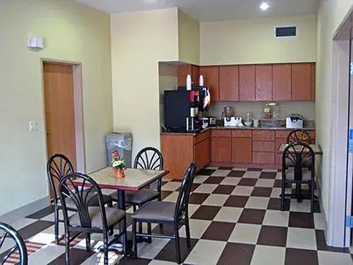 Area and facilities, Kitchen/Kitchenette in Motel 6-Fort Worth, TX