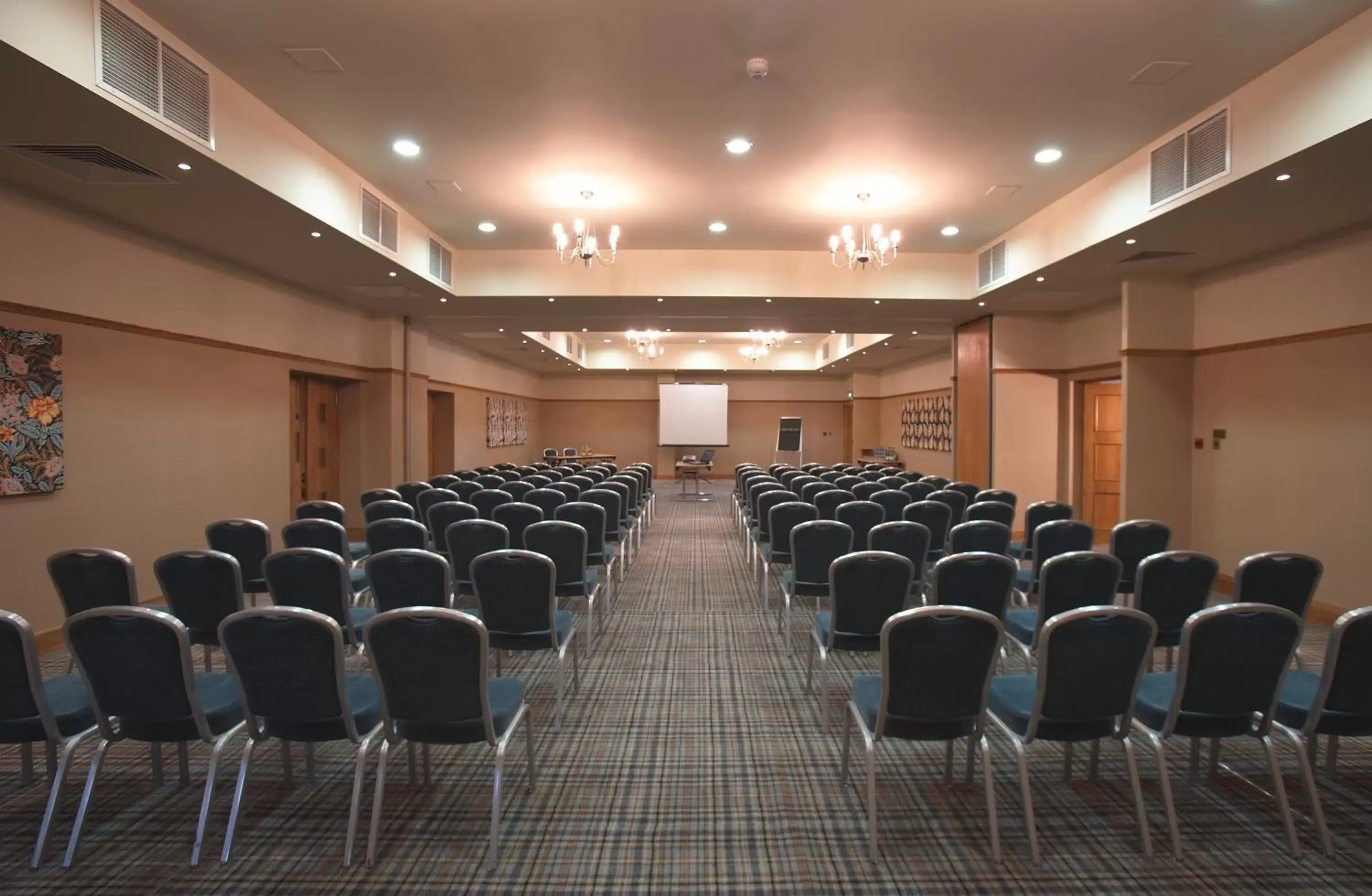 Business facilities in Lancaster House Hotel