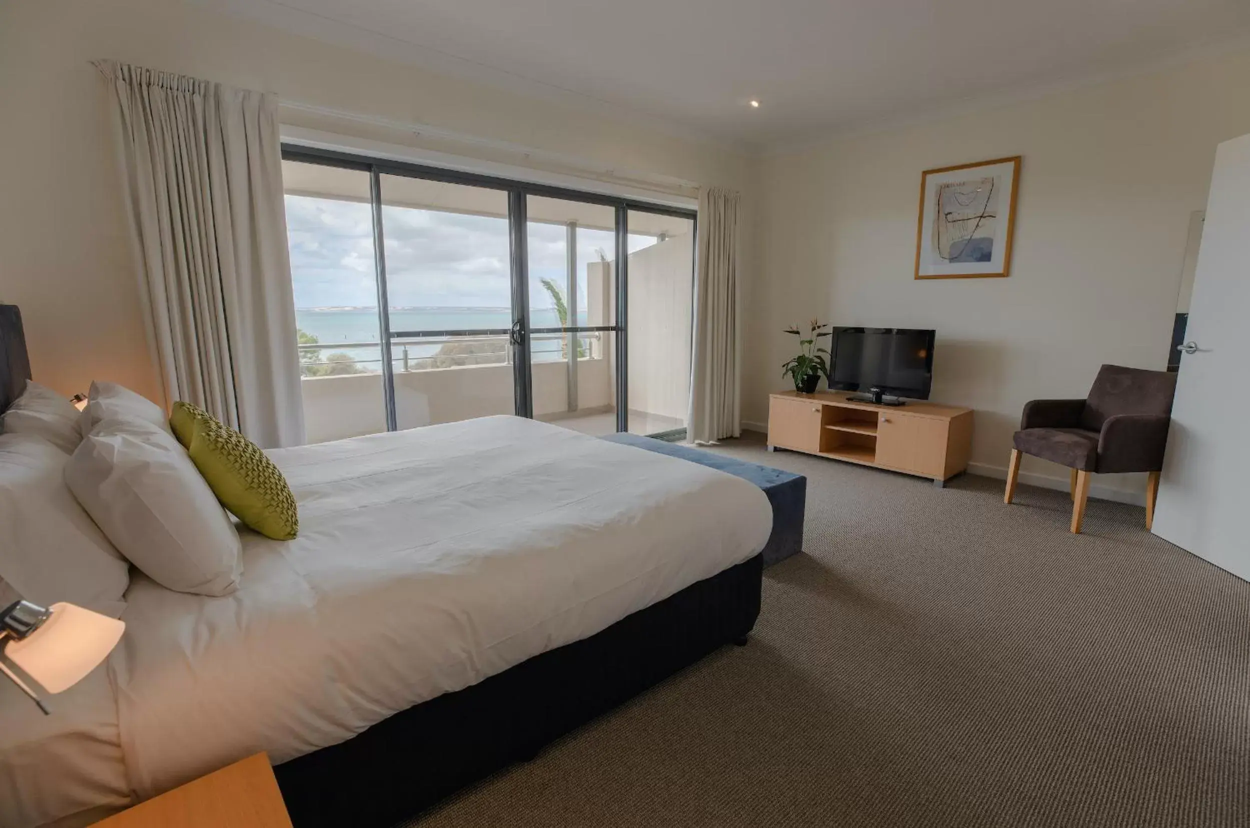 Photo of the whole room in Aurora Ozone Hotel Kangaroo Island