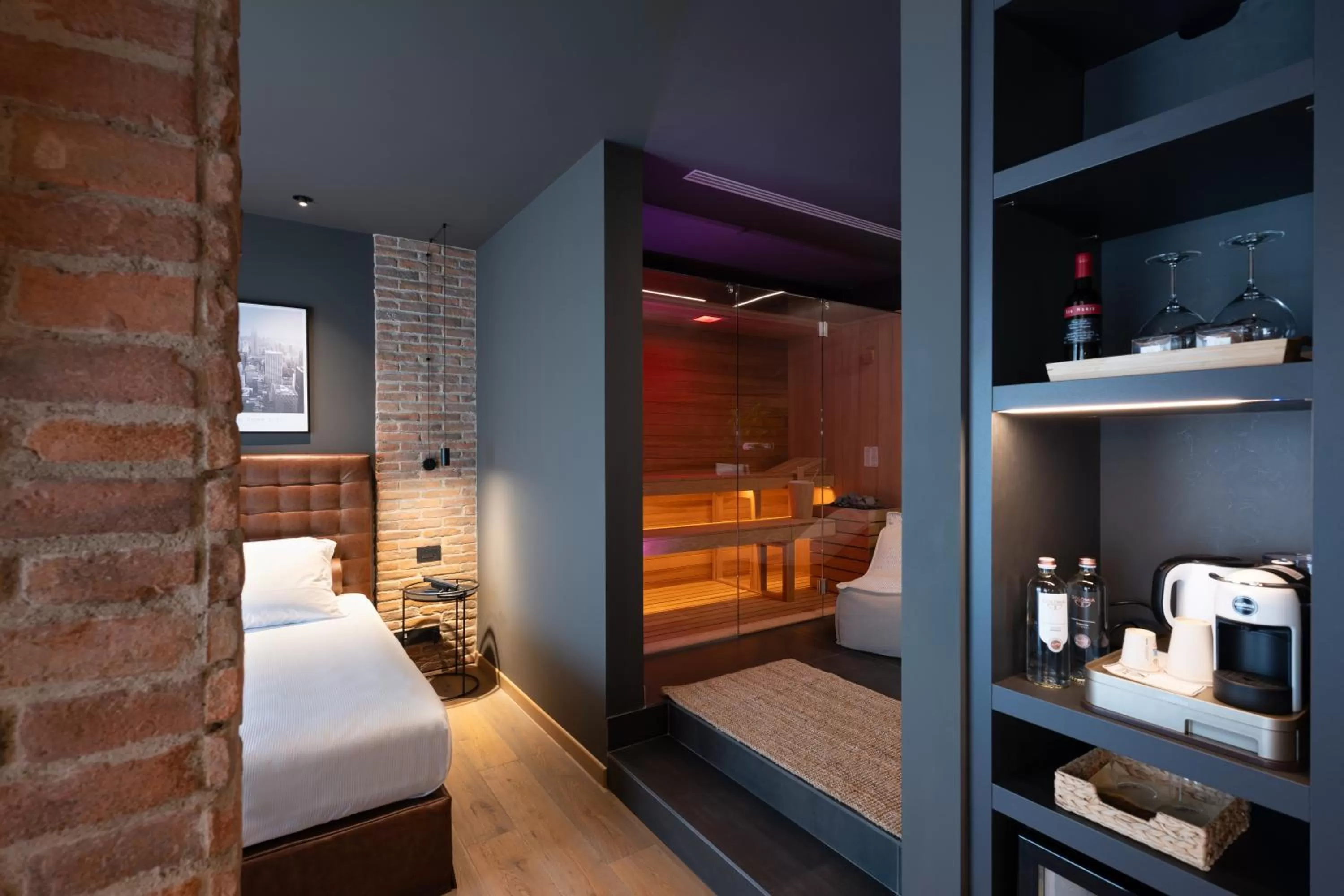 Sauna, Bed in Savoy Beach Hotel & Thermal Spa