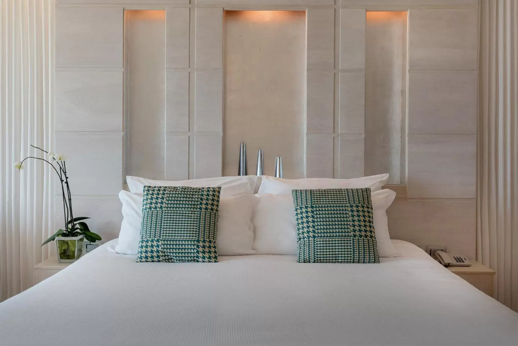 Bedroom, Bed in Savoia Hotel Rimini