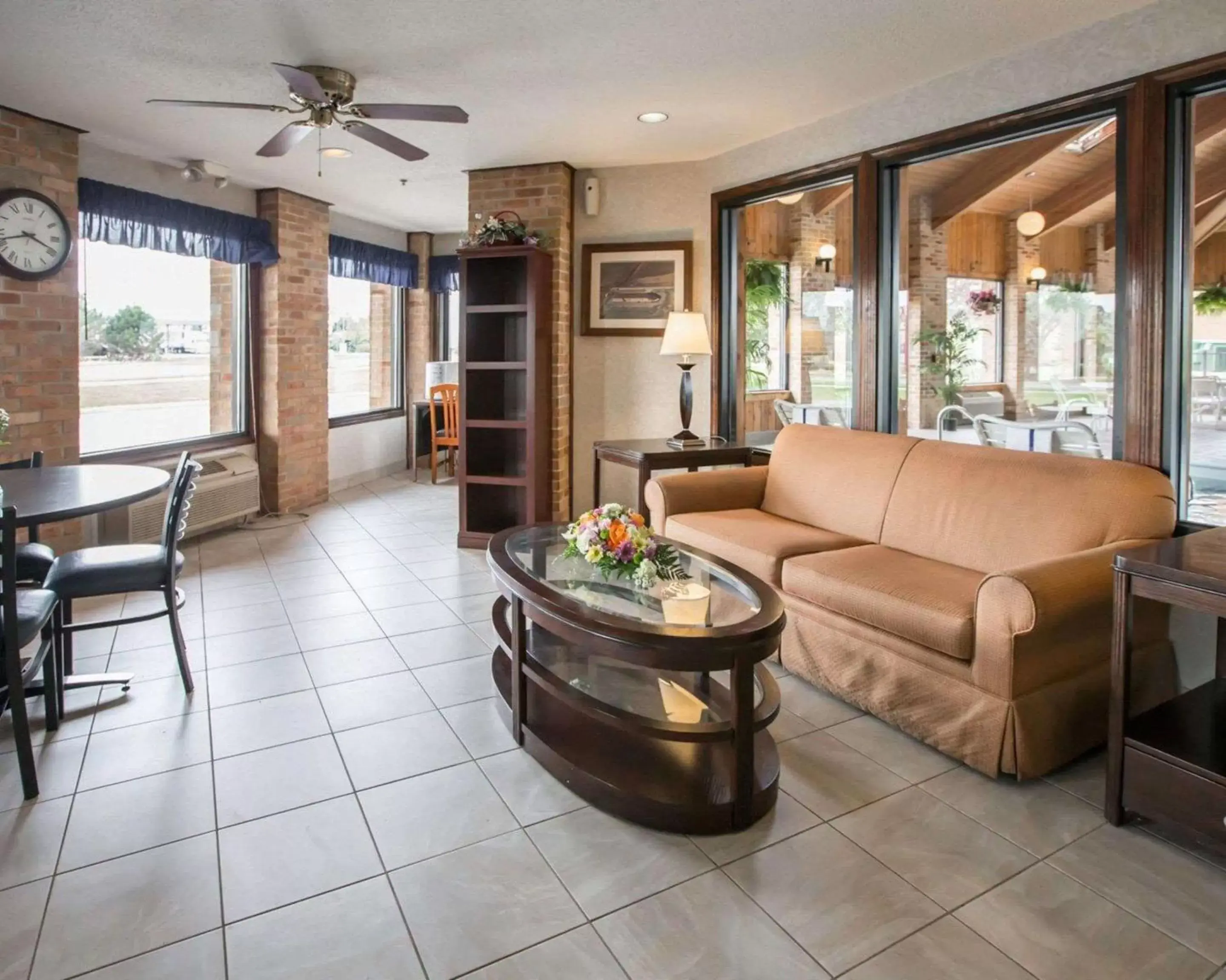 Lobby or reception in Quality Inn Dundee Lobby or reception in Quality Inn Dundee