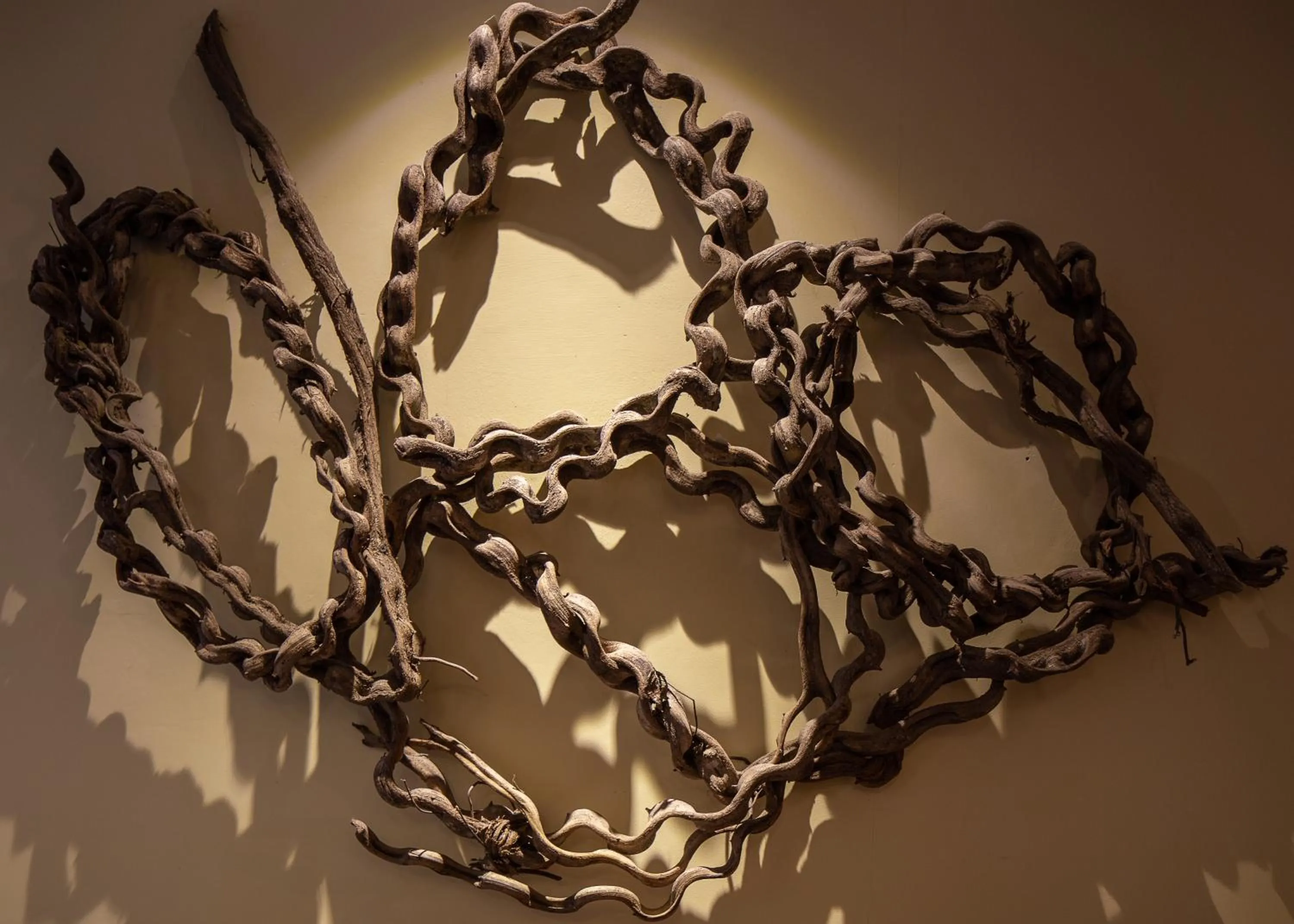 Decorative detail in Botum Palace Hotel