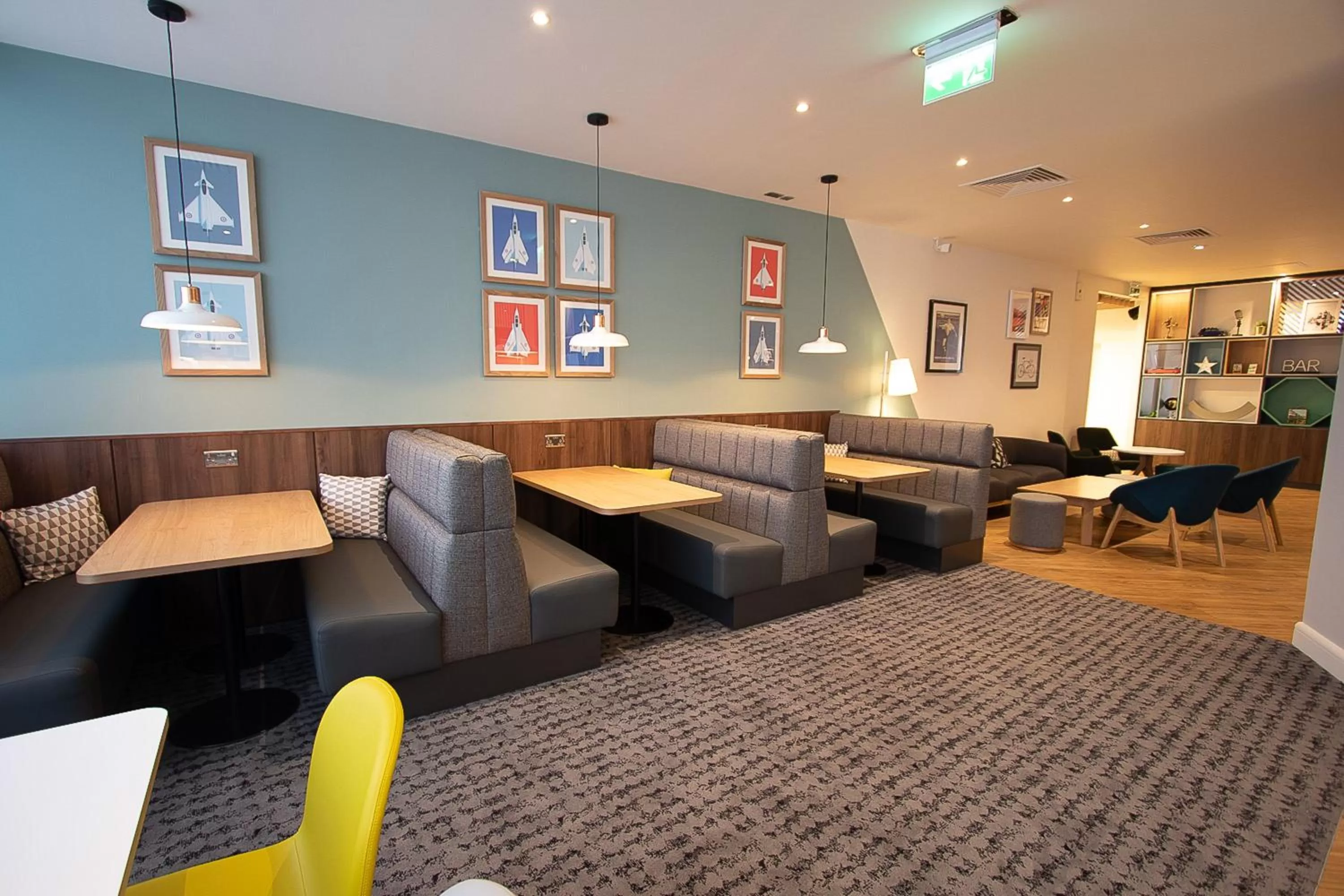 Lounge or bar in Holiday Inn Preston by IHG