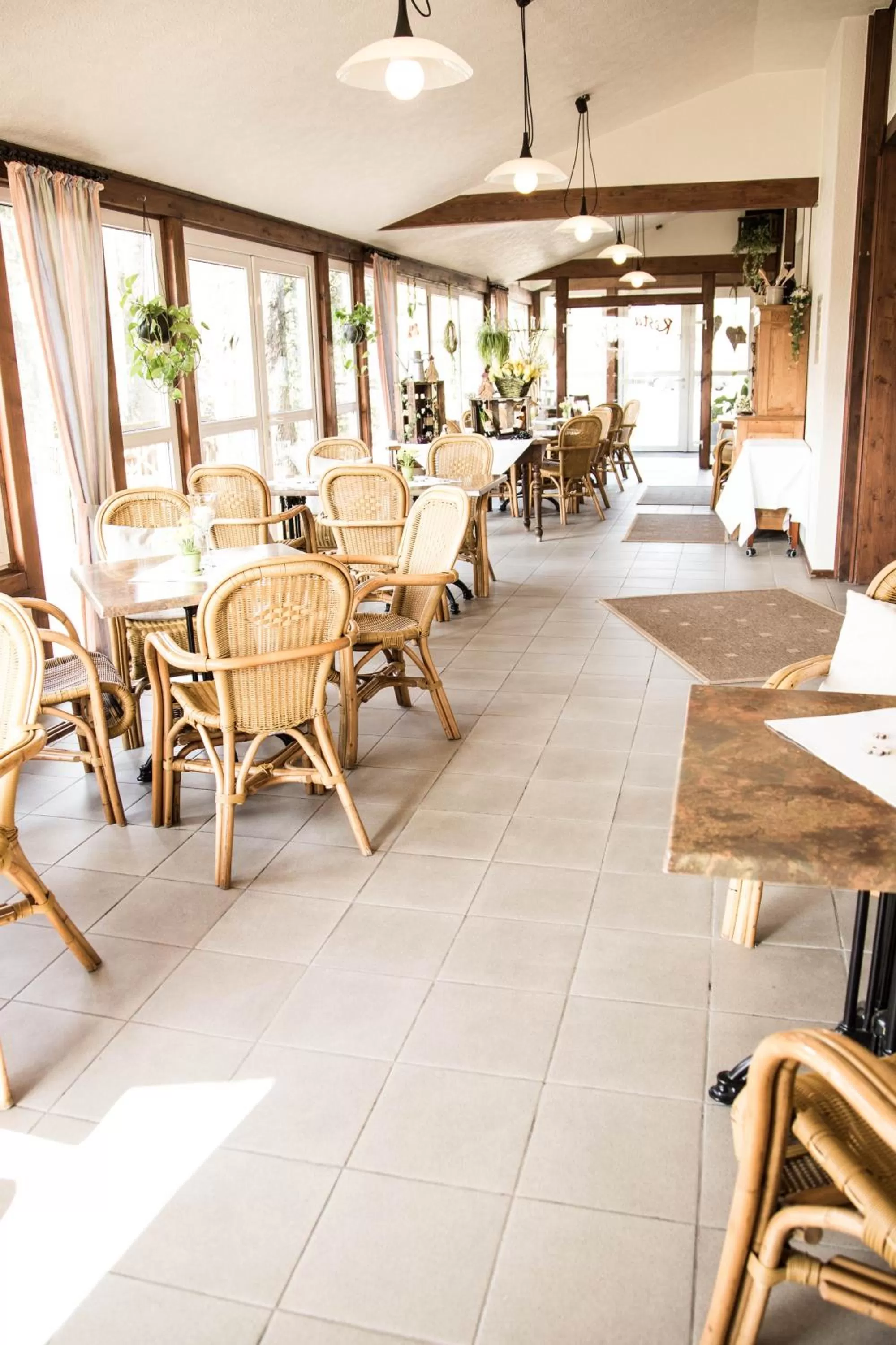 Restaurant/places to eat in Hotel Zum Grunewald