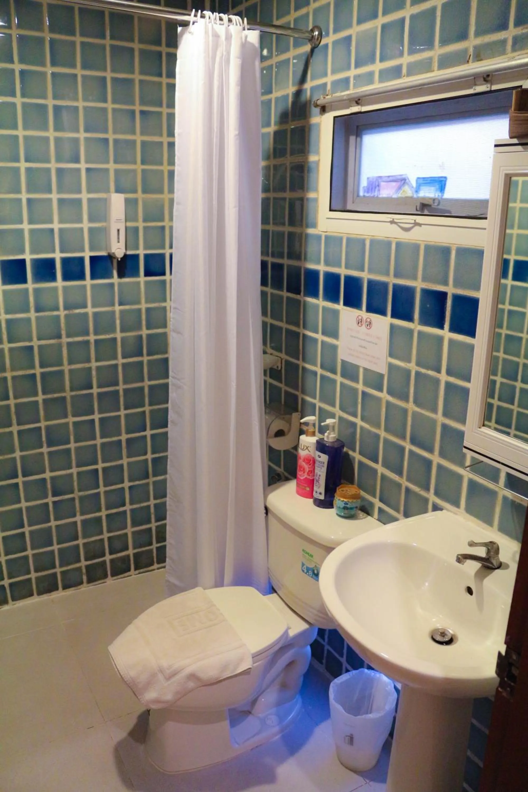 Standard Twin Room in Changmoi House (Little Village)