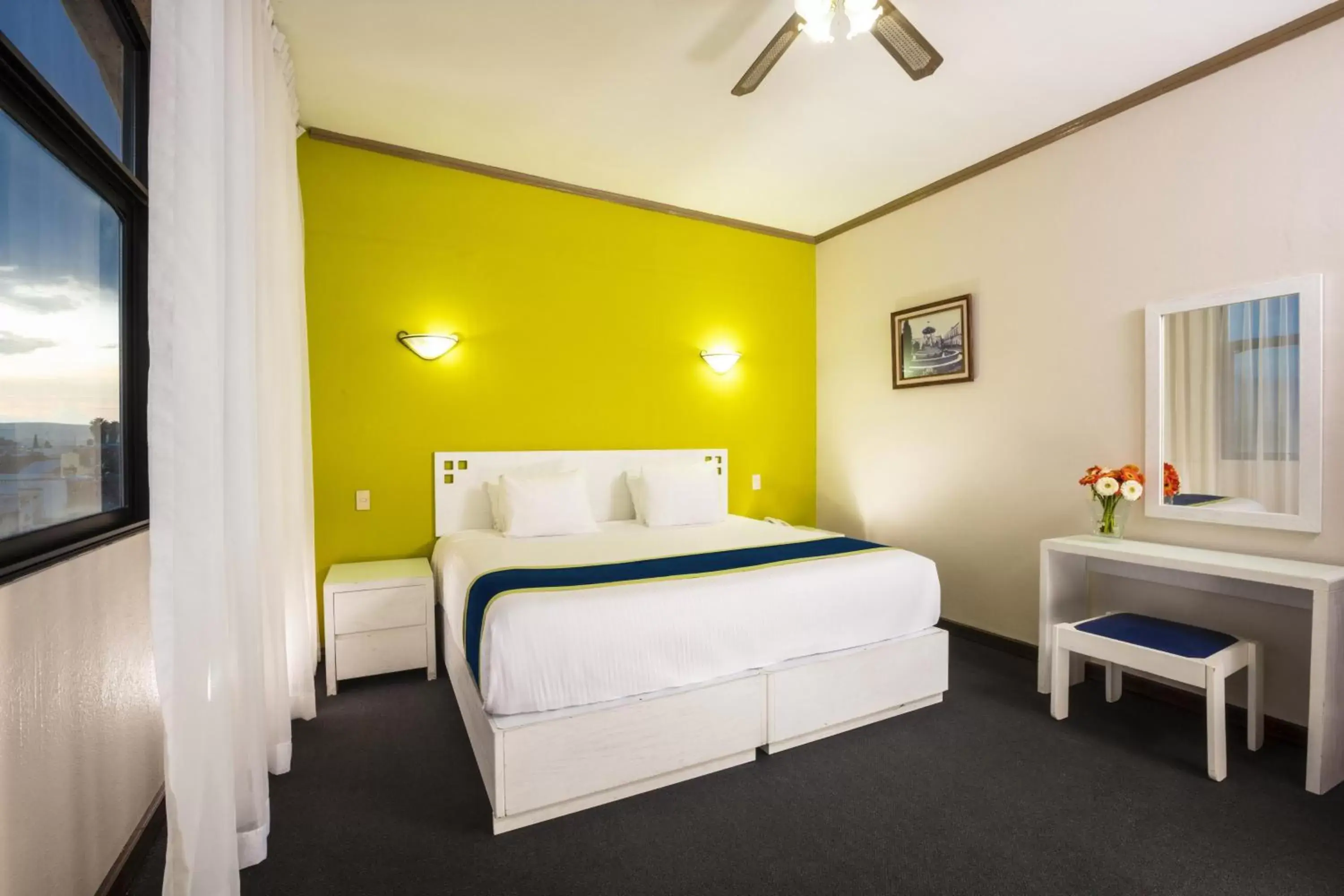 Bedroom, Bed in Vista Express Morelia by Arriva Hospitality Group