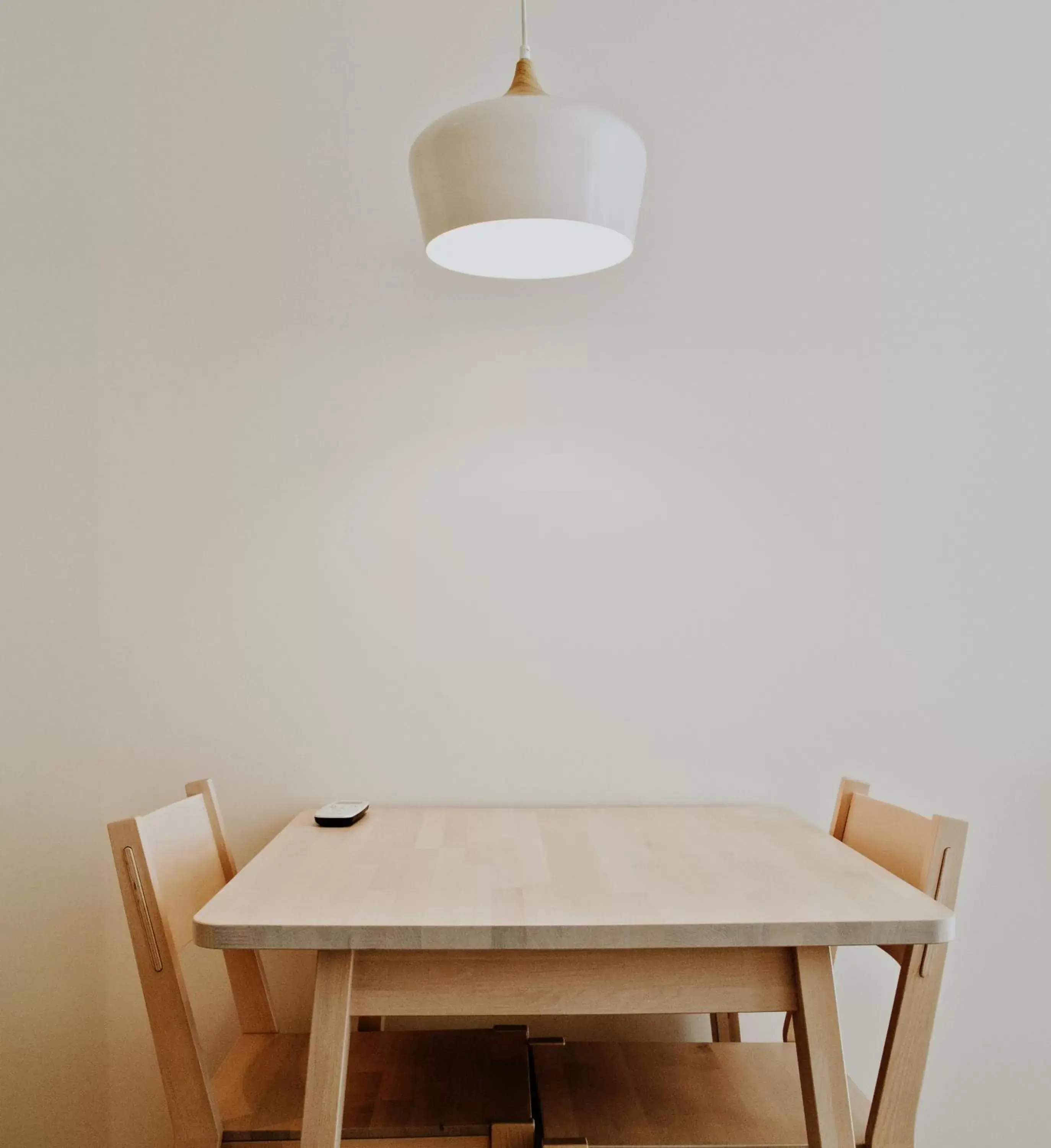 Dining Area in Hotel Spot Family Suites