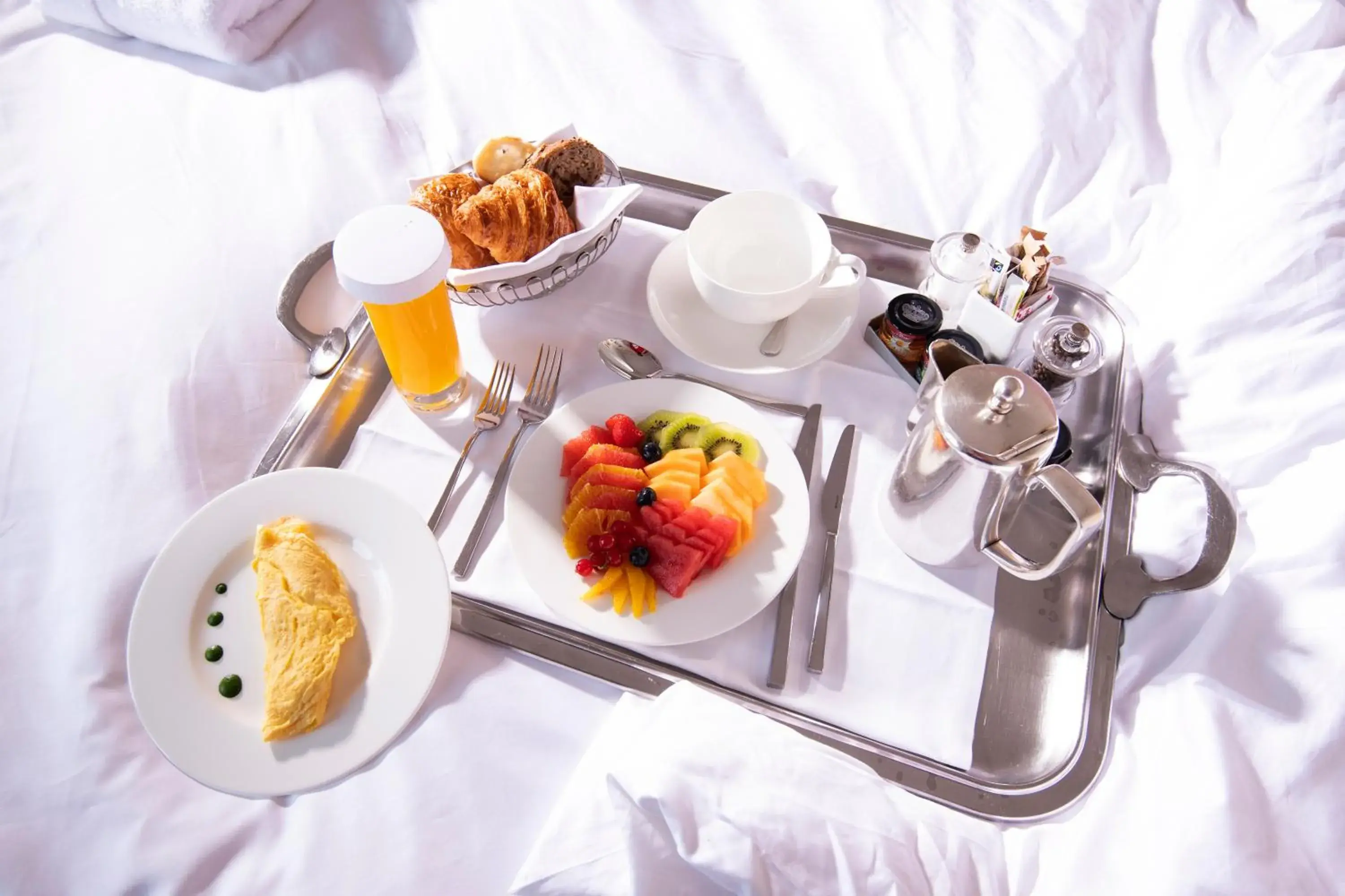 Buffet breakfast in Hotel Des Trois Couronnes & Spa - The Leading Hotels of the World