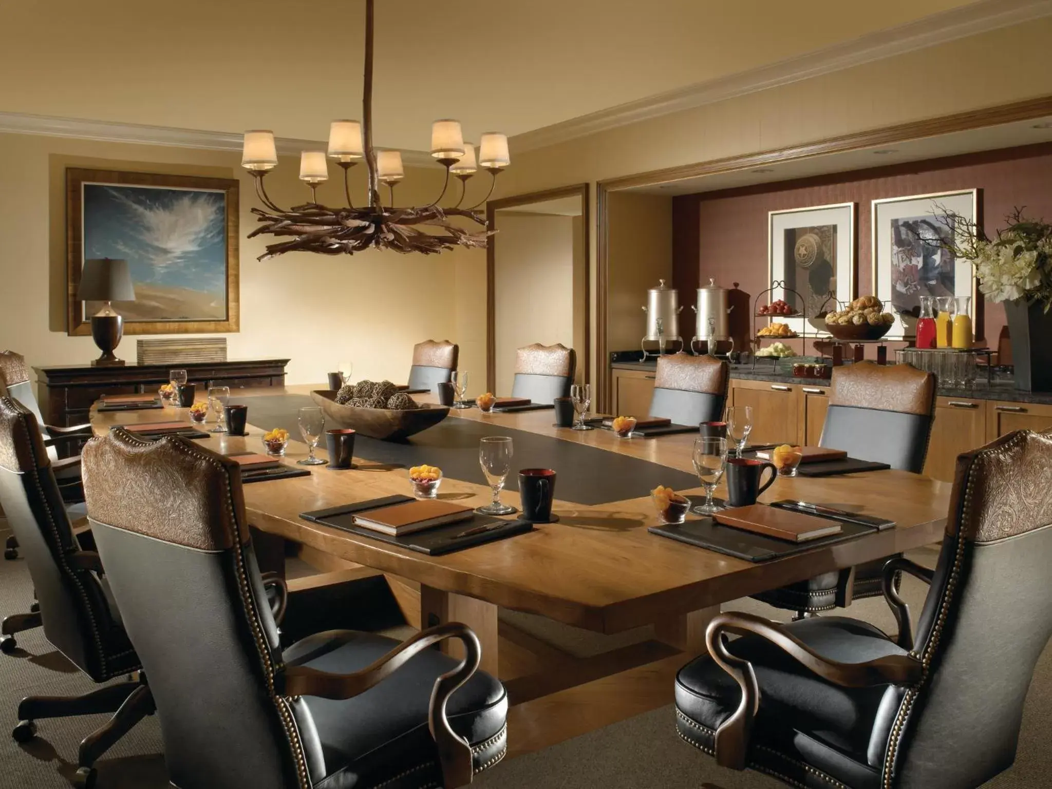 Meeting/conference room, Restaurant/Places to Eat in Omni Fort Worth Hotel