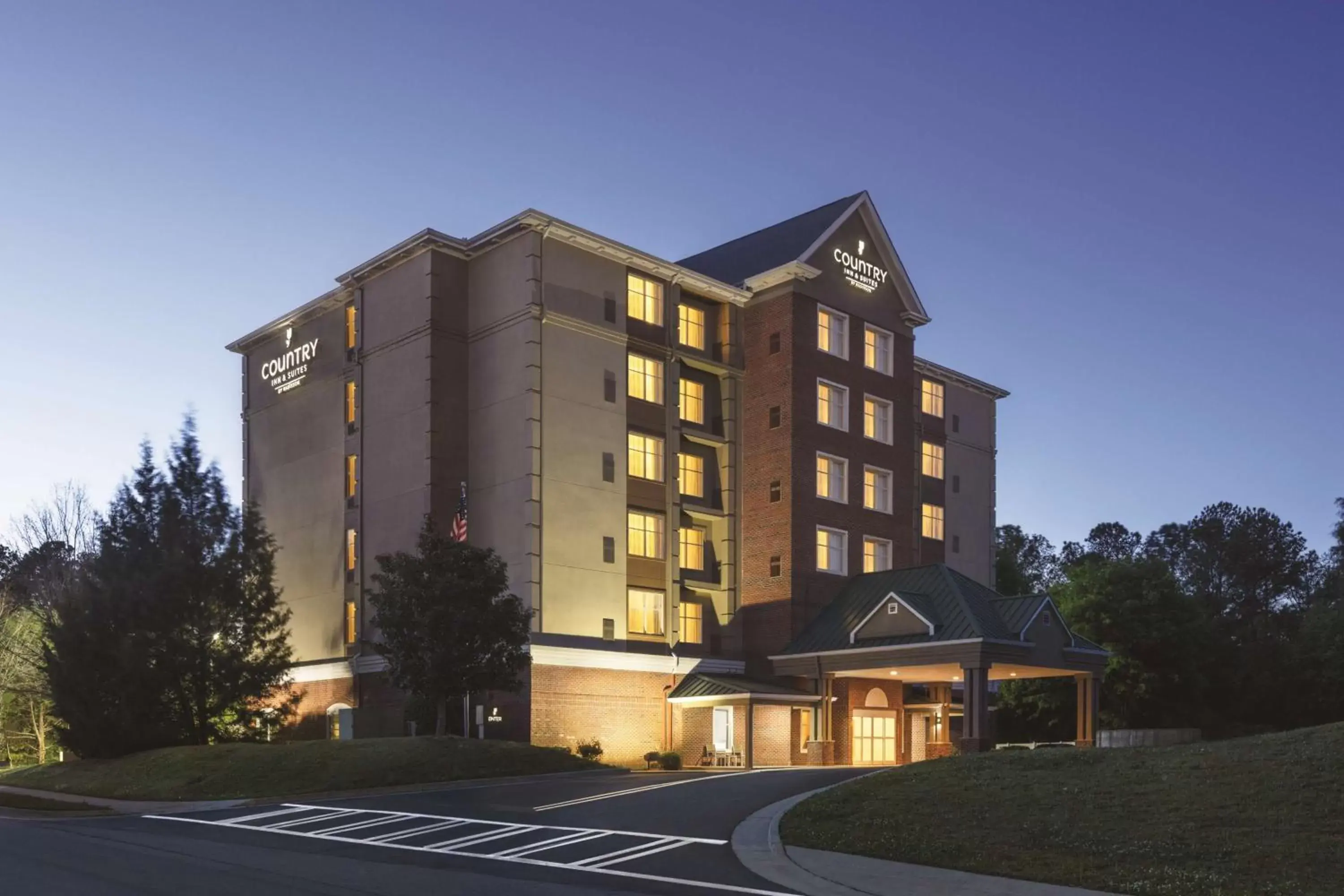 Property Building in Country Inn & Suites by Radisson, Conyers, GA