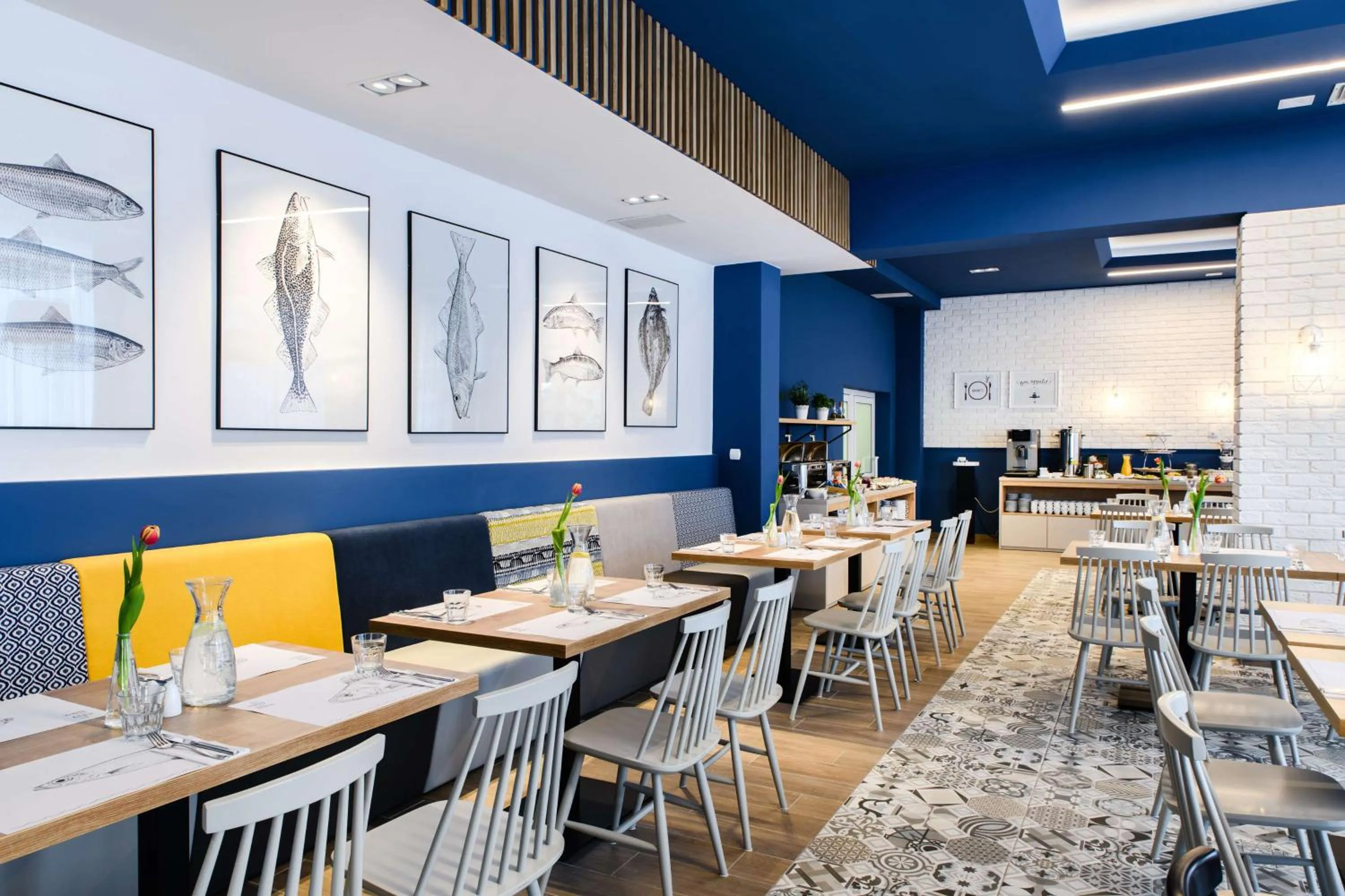 Restaurant/places to eat in Best Western Hotel Jurata