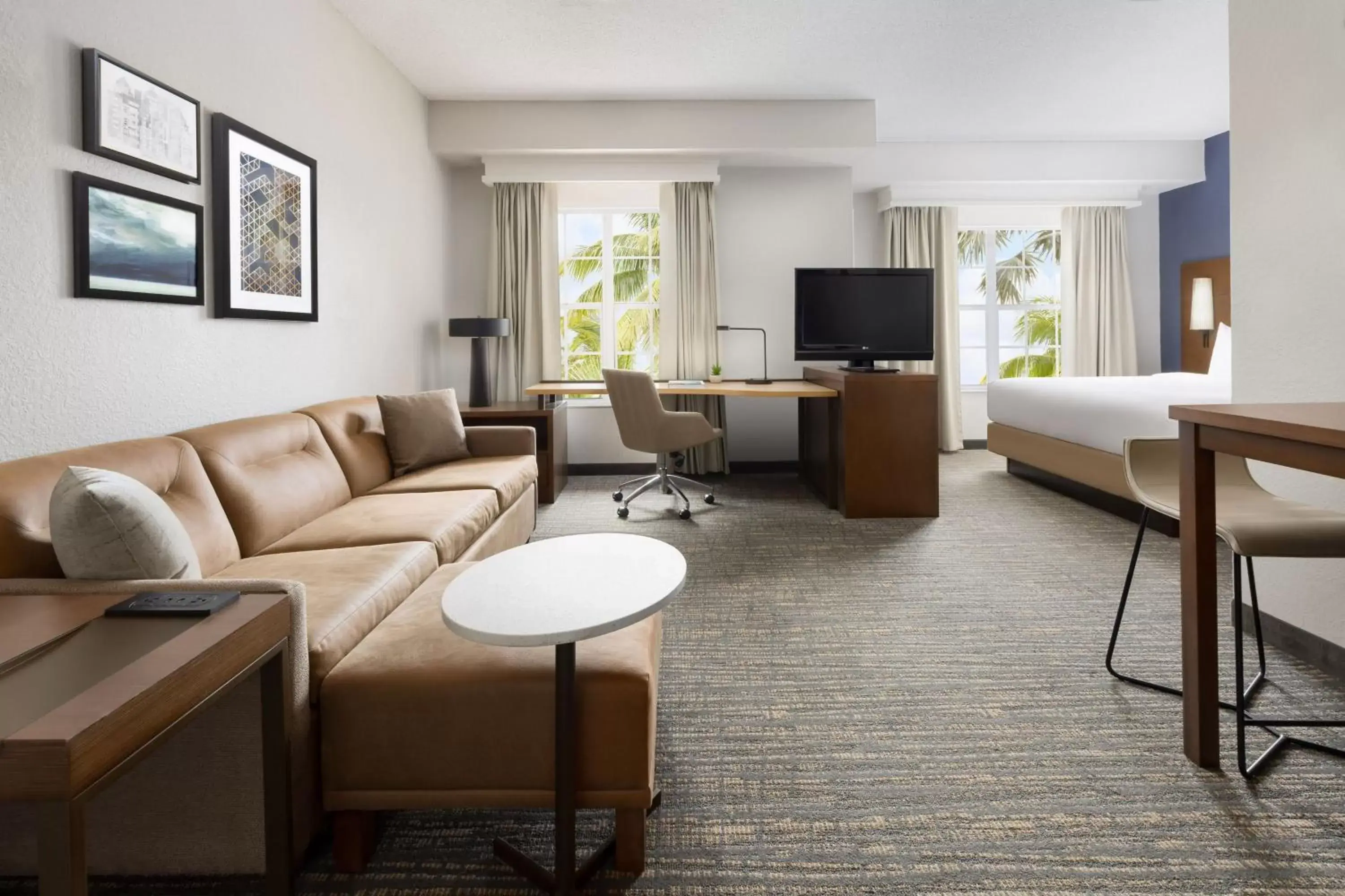 Photo of the whole room, Seating Area in Residence Inn West Palm Beach
