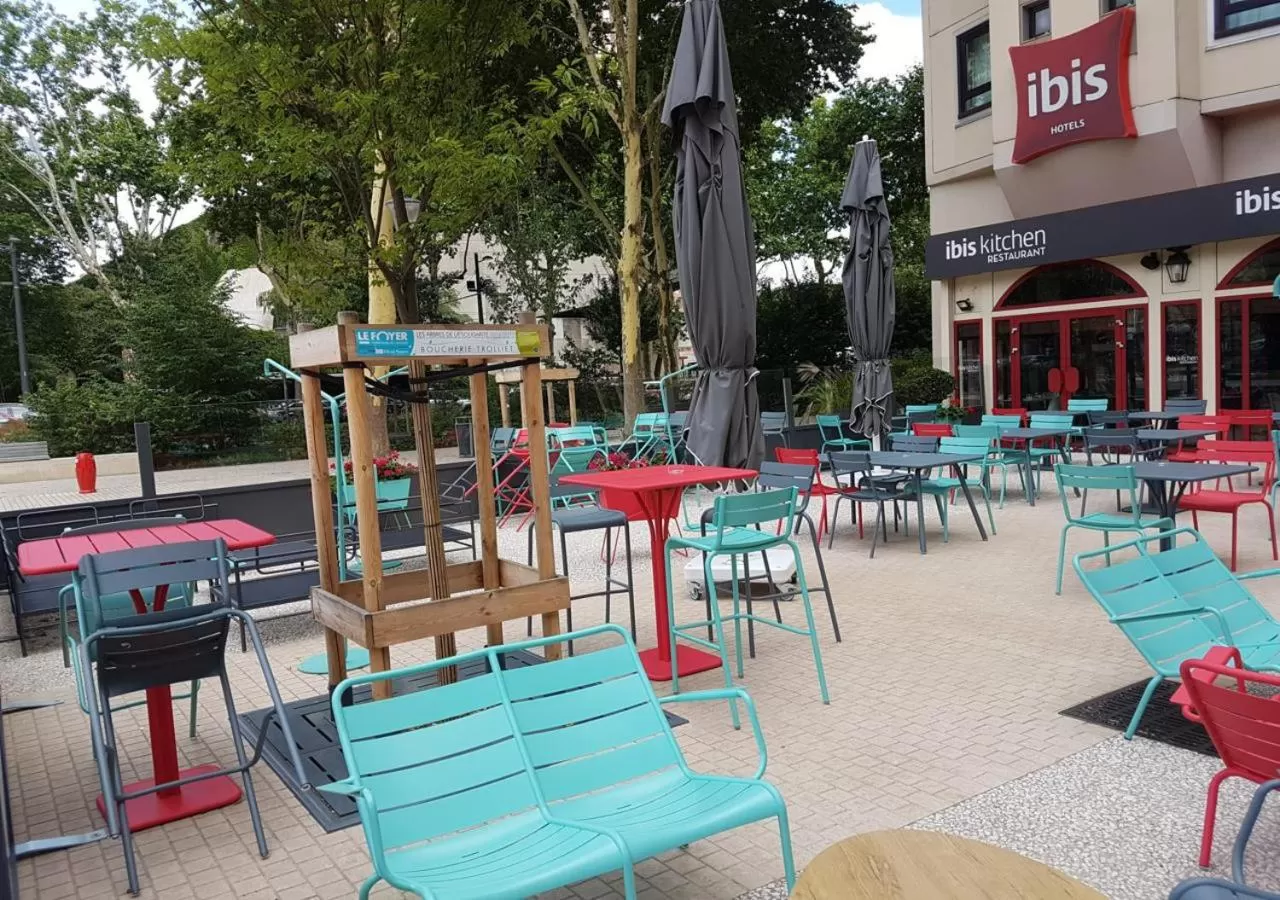 Patio in ibis Lyon Part Dieu Les Halles