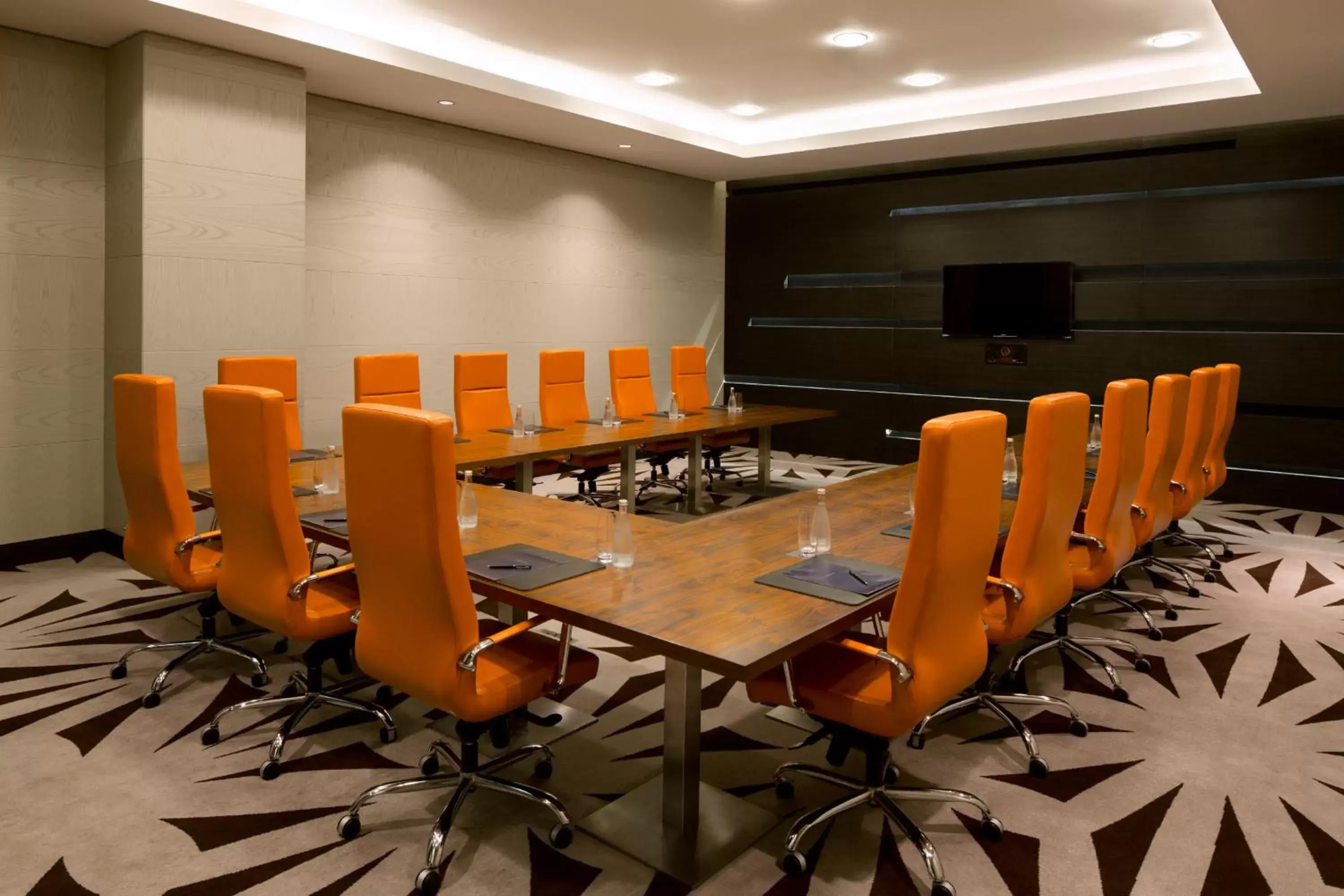 Business facilities in Millennium Al Rawdah Hotel