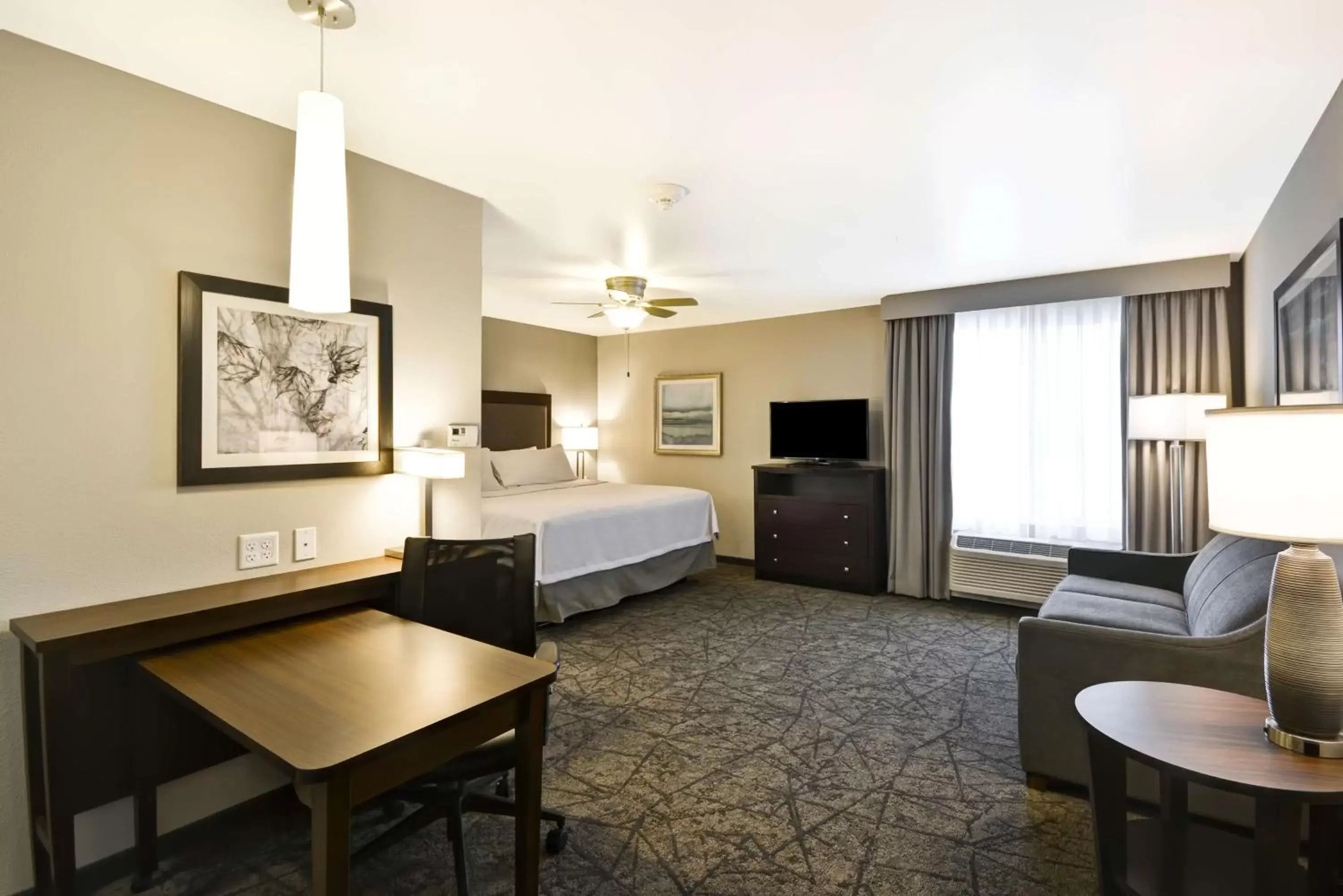 Bedroom in Homewood Suites By Hilton Phoenix Tempe Asu Area