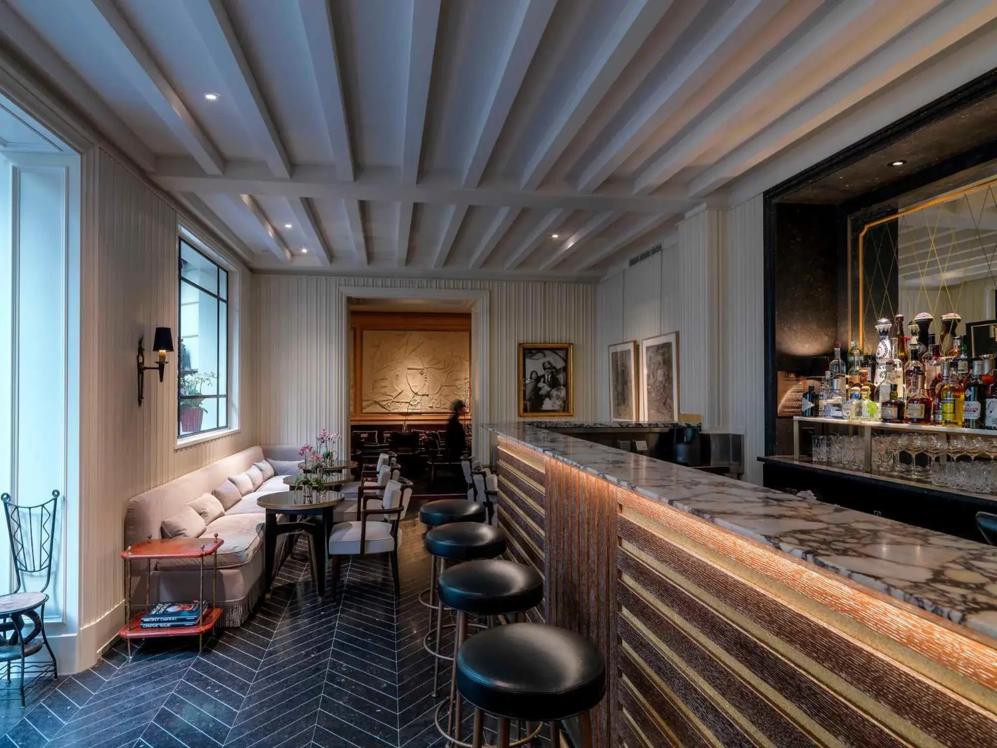 Restaurant/places to eat in J.K. Place Paris Restaurant/places to eat in J.K. Place Paris