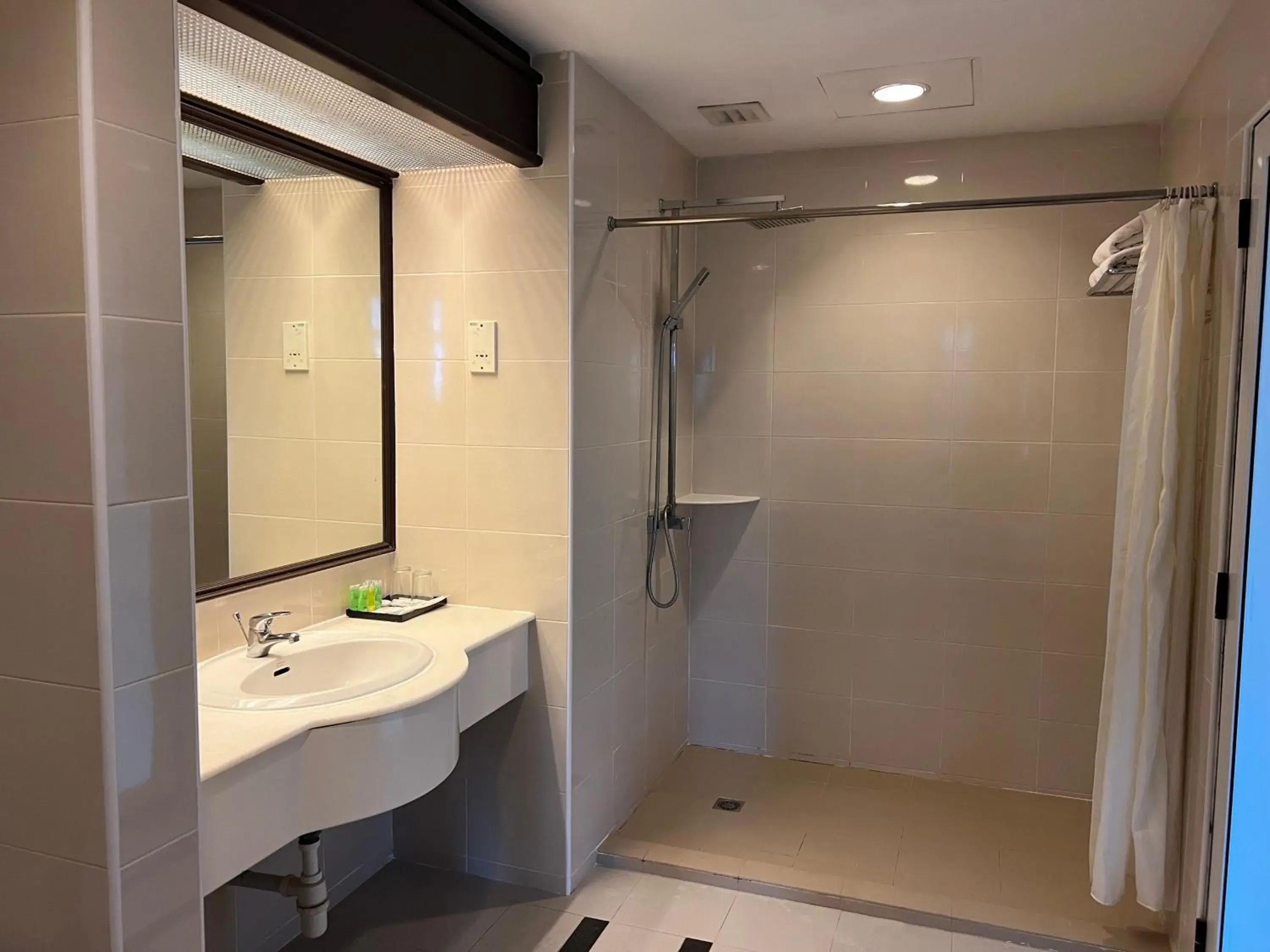 Bathroom in Legend Inn Taiping