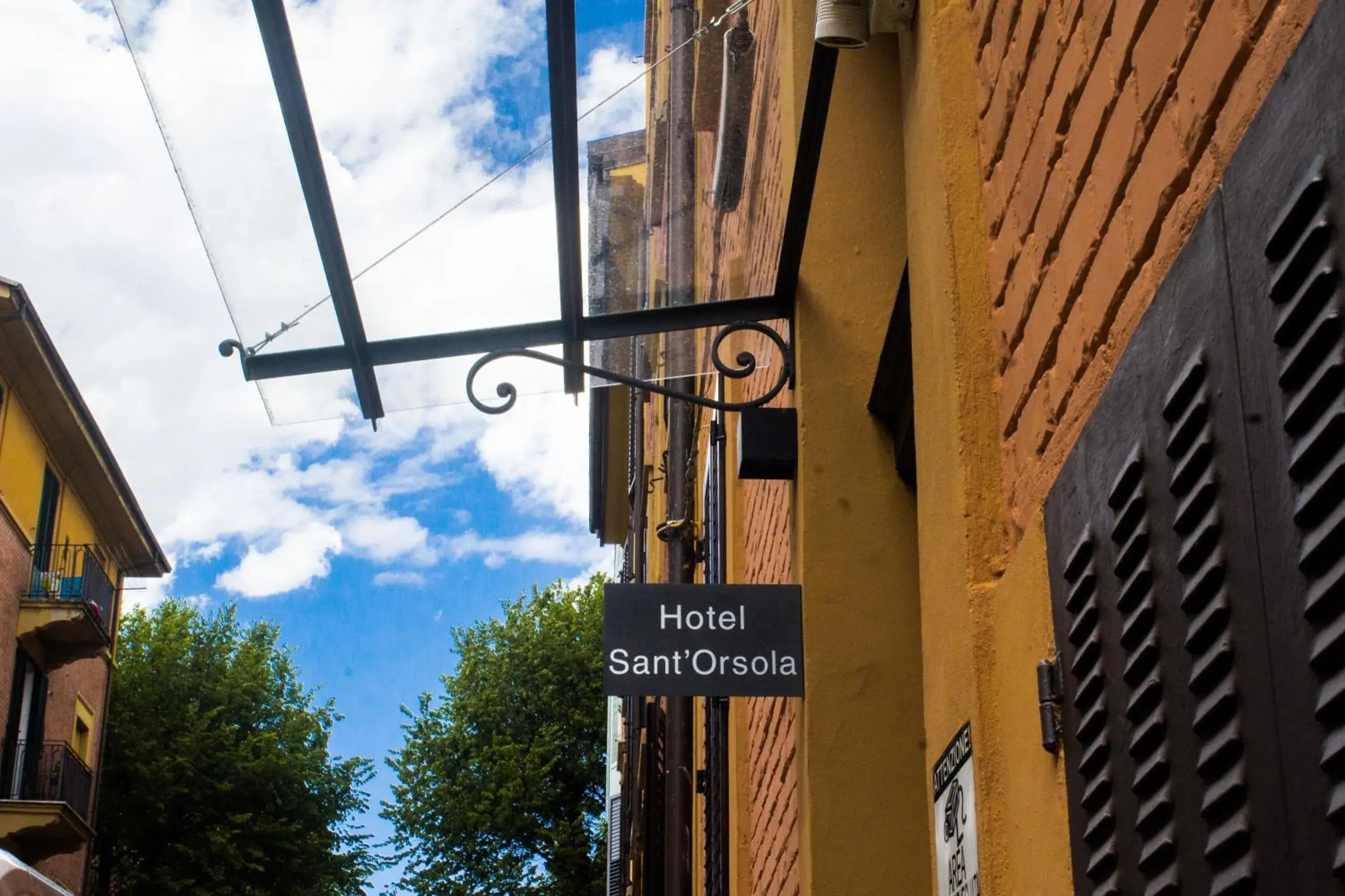 Facade/entrance in Hotel Sant'Orsola City House