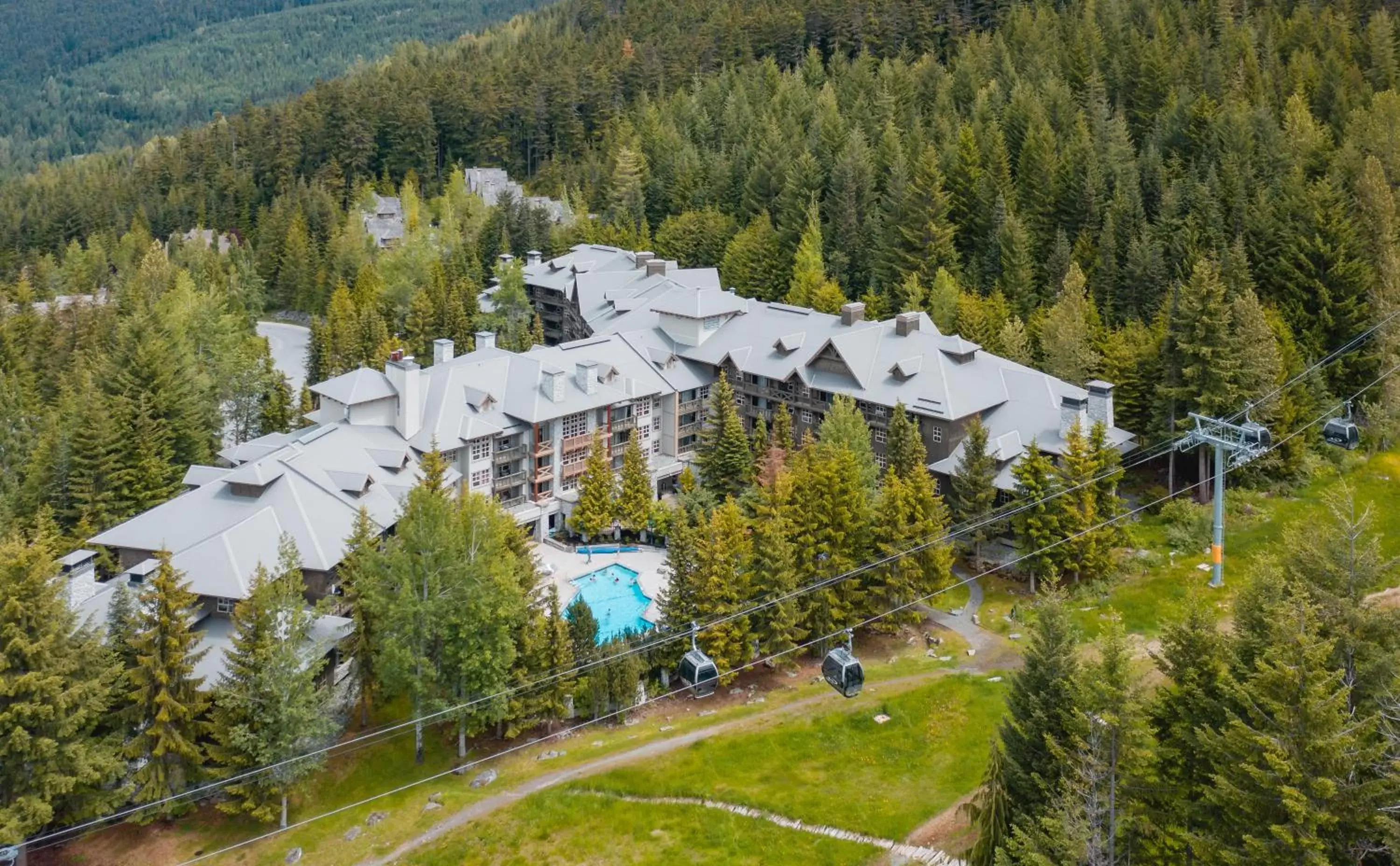 Property building, Bird's-eye View in Blackcomb Springs Suites by CLIQUE