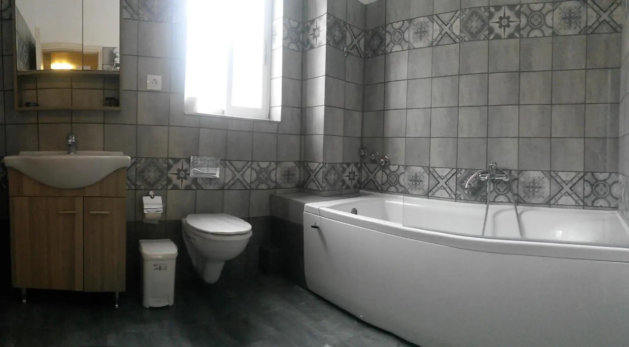 Bathroom in Hotel Kalloni