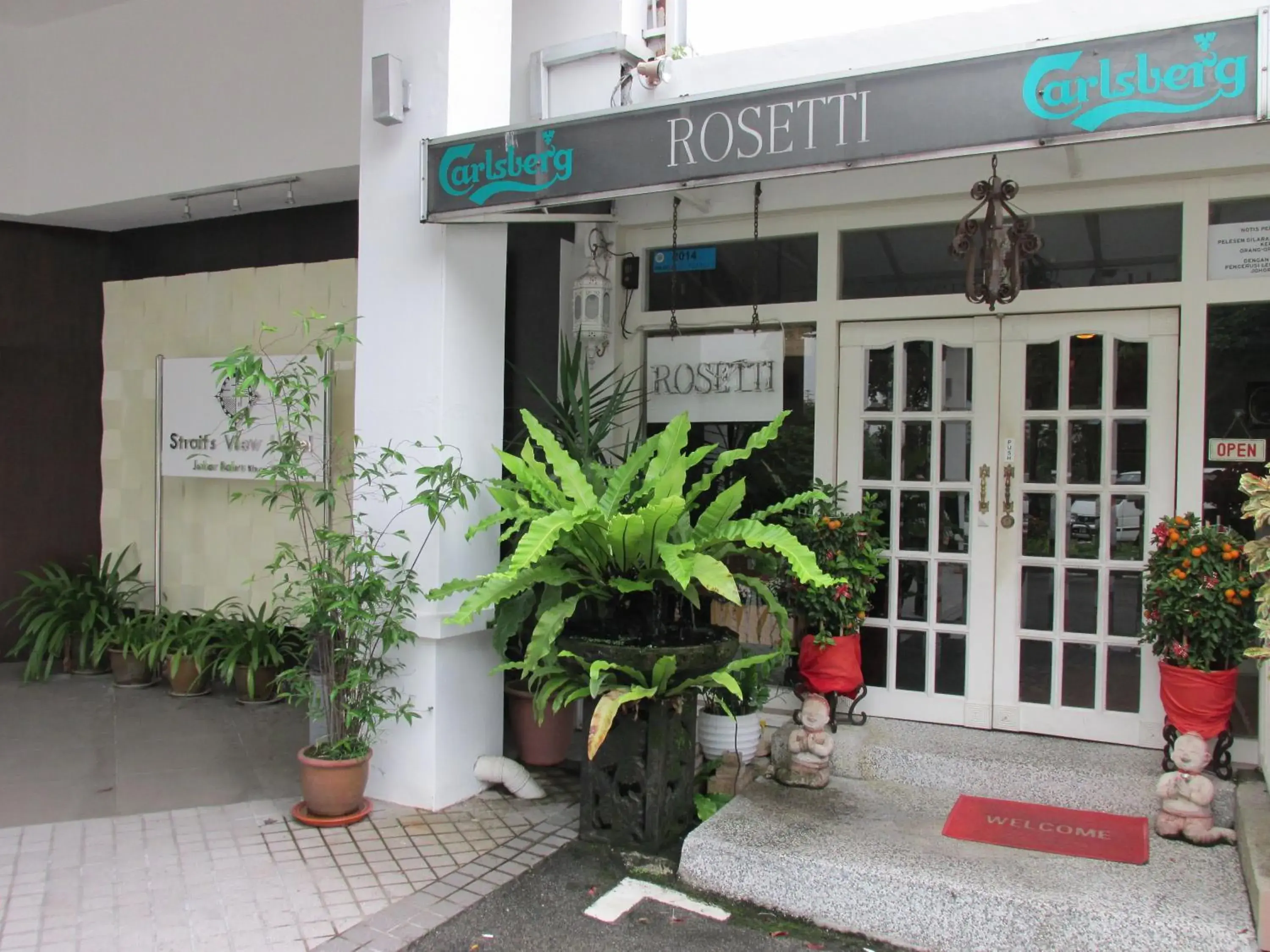 Lounge or bar in Straits View Hotel JB Lounge or bar in Straits View Hotel JB