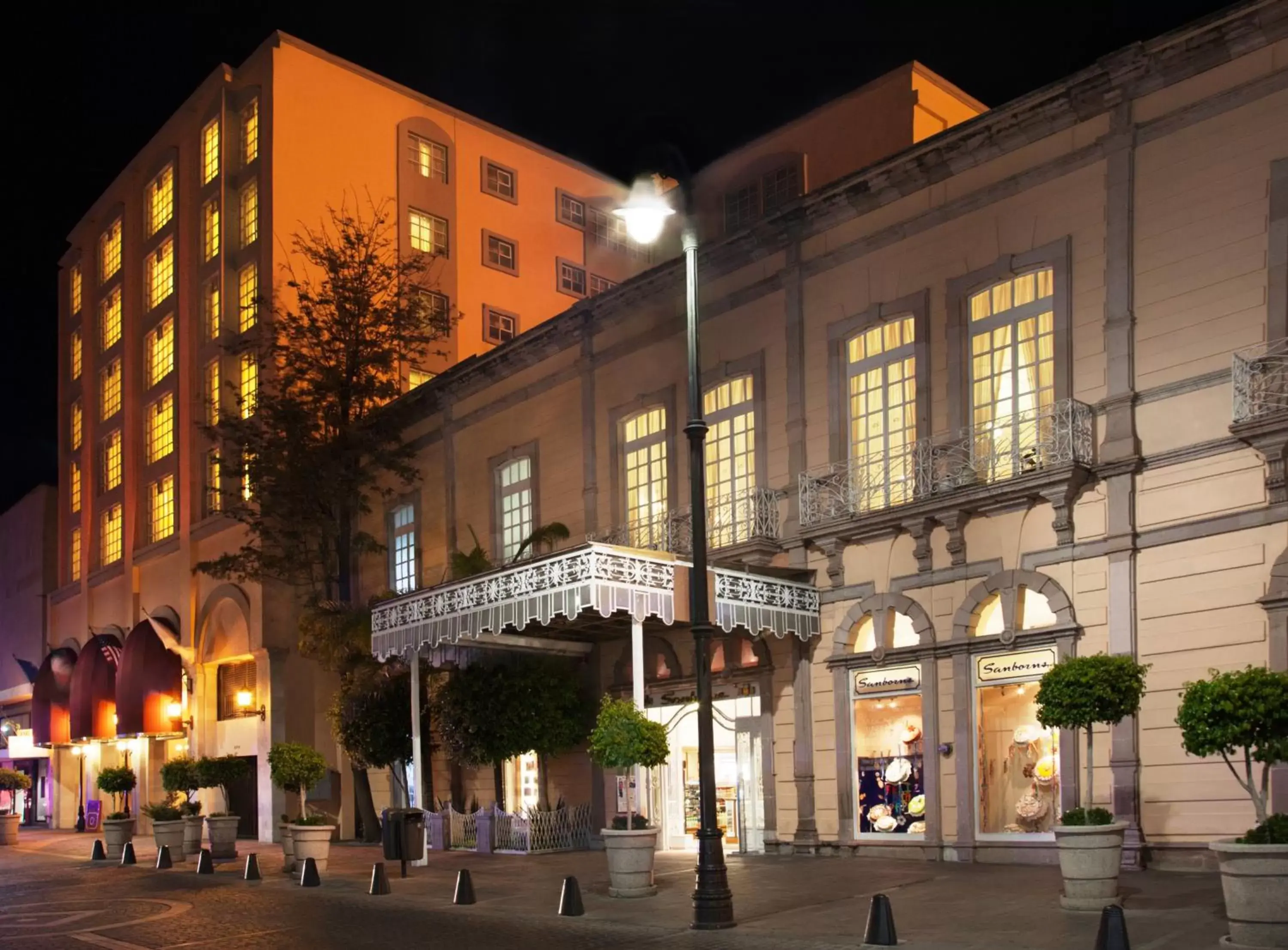 Facade/entrance, Property Building in Hotel Francia Aguascalientes