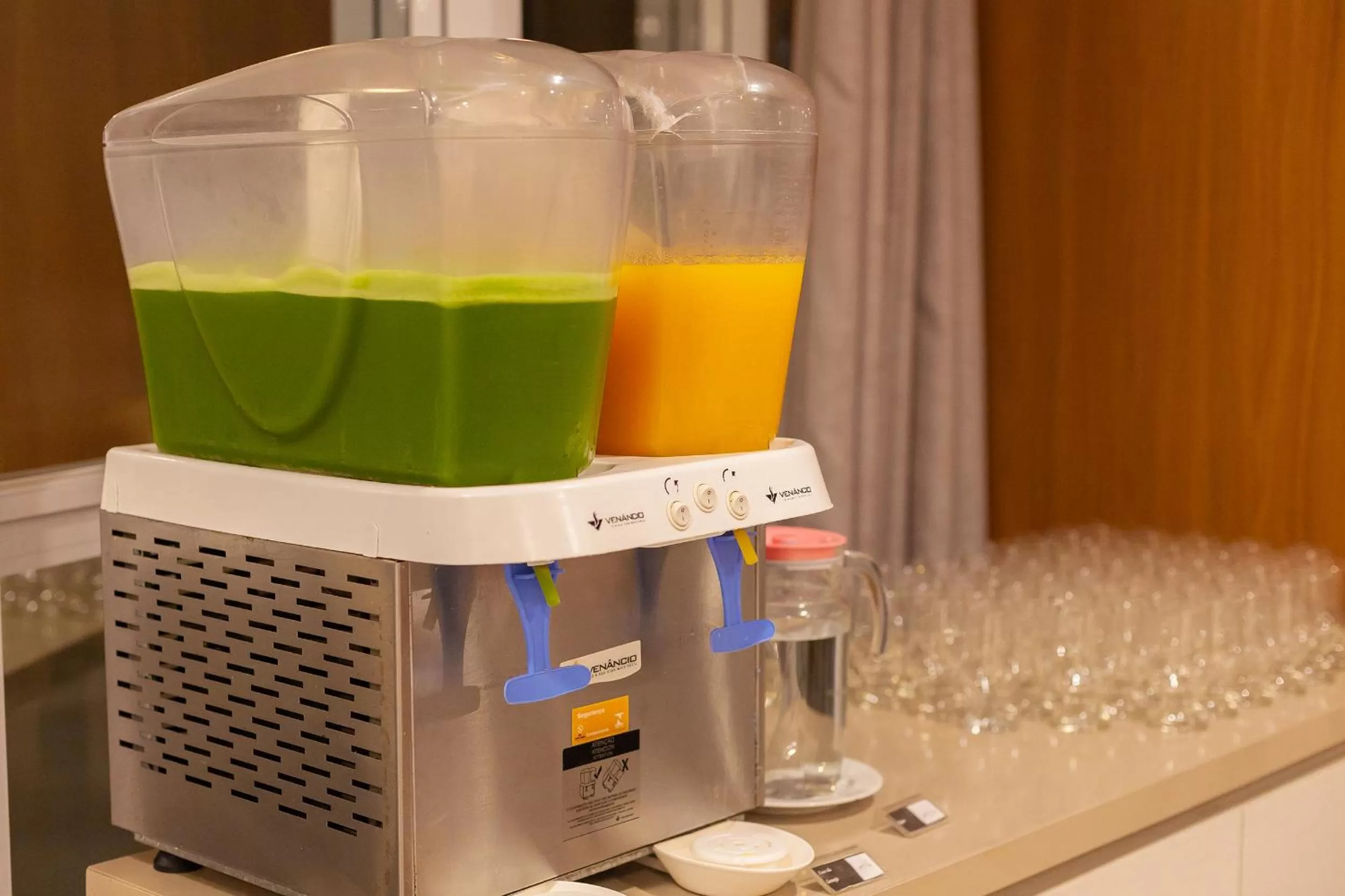 Buffet breakfast in Tri Hotel Executive Brusque