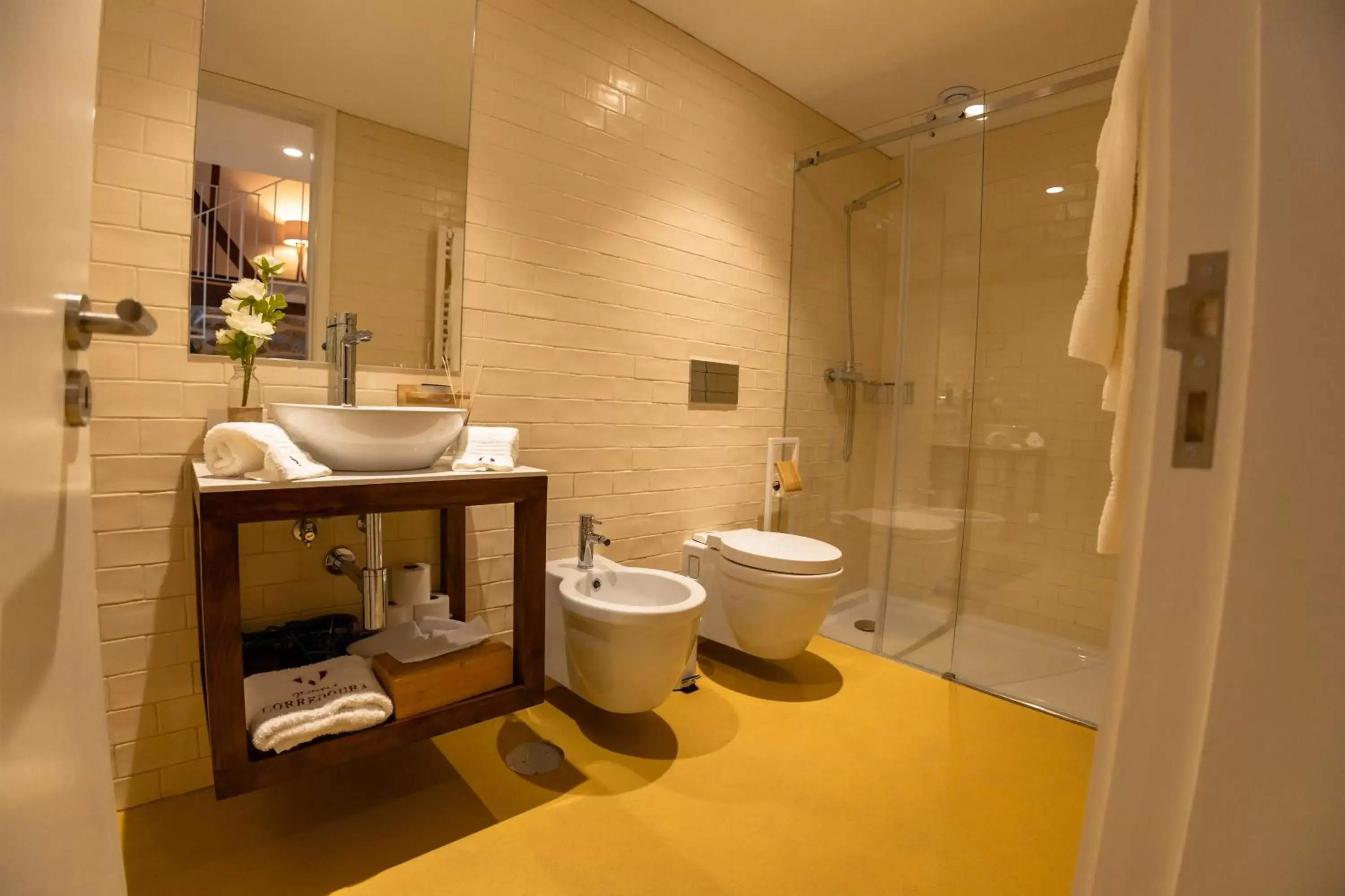 Bathroom in Quinta da Corredoura, Hotel Rural
