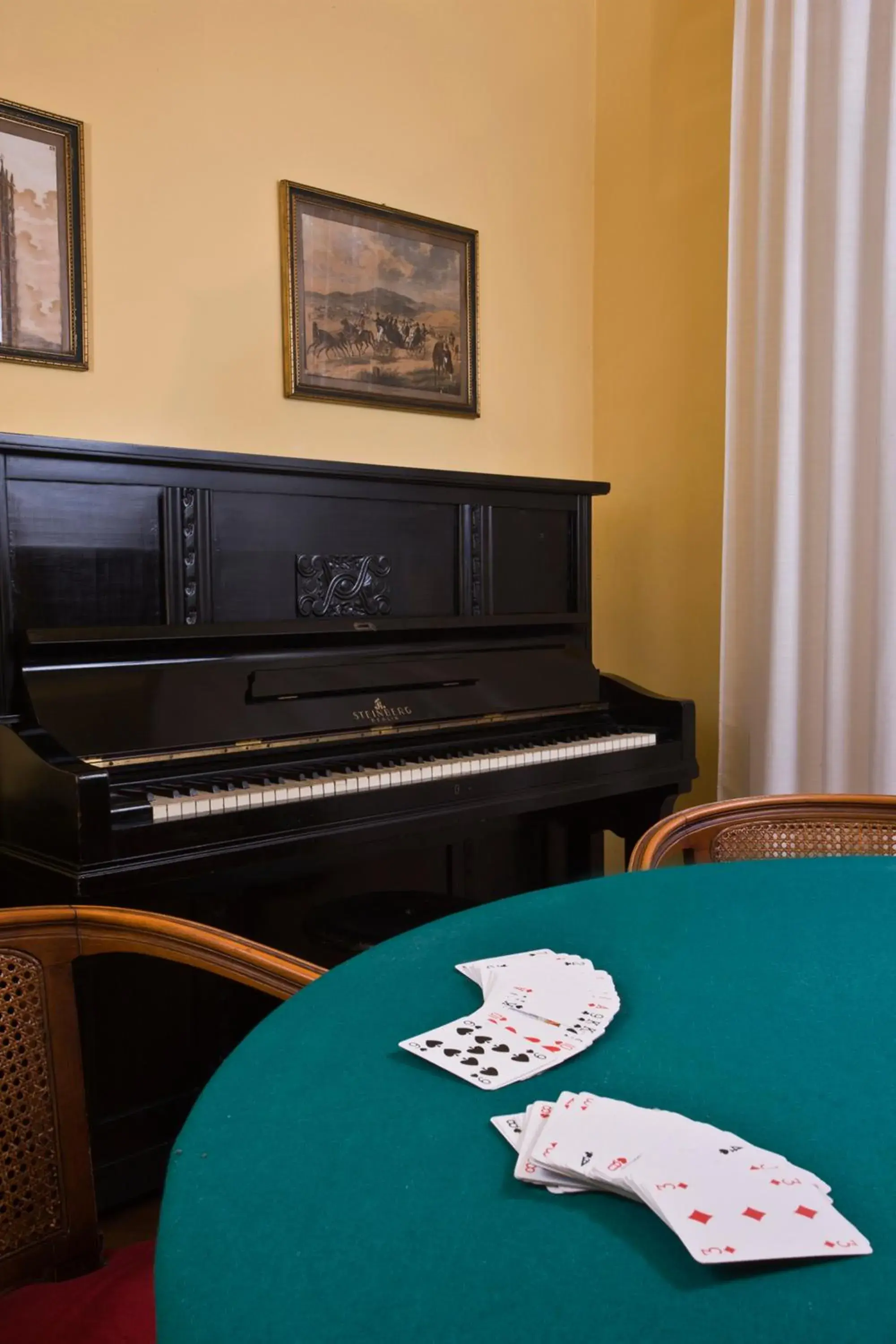 Game Room, Seating Area in Hotel Vittoria